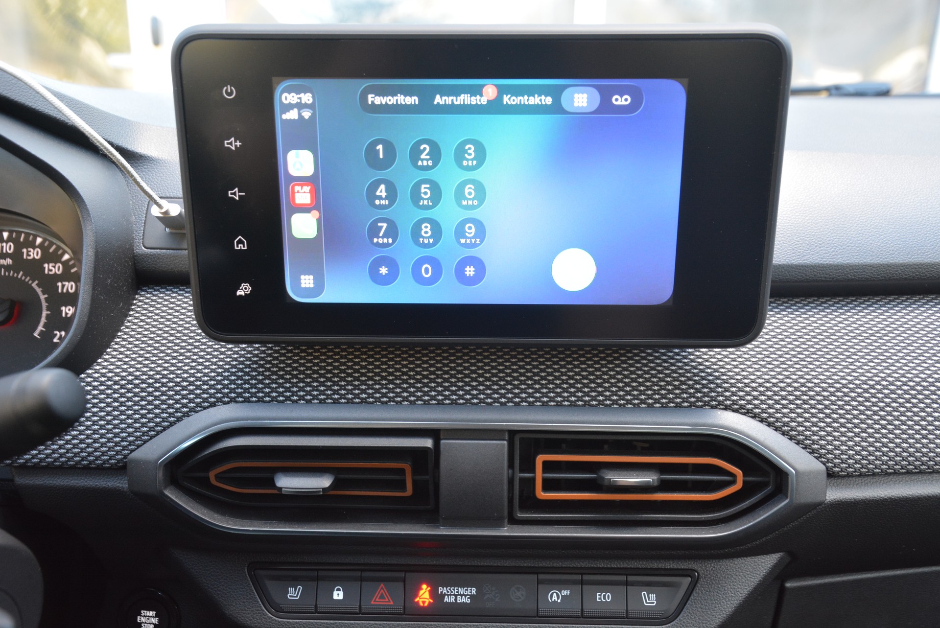 DACIA Sandero Stepway TCe 90 Comfort CVT-image-9