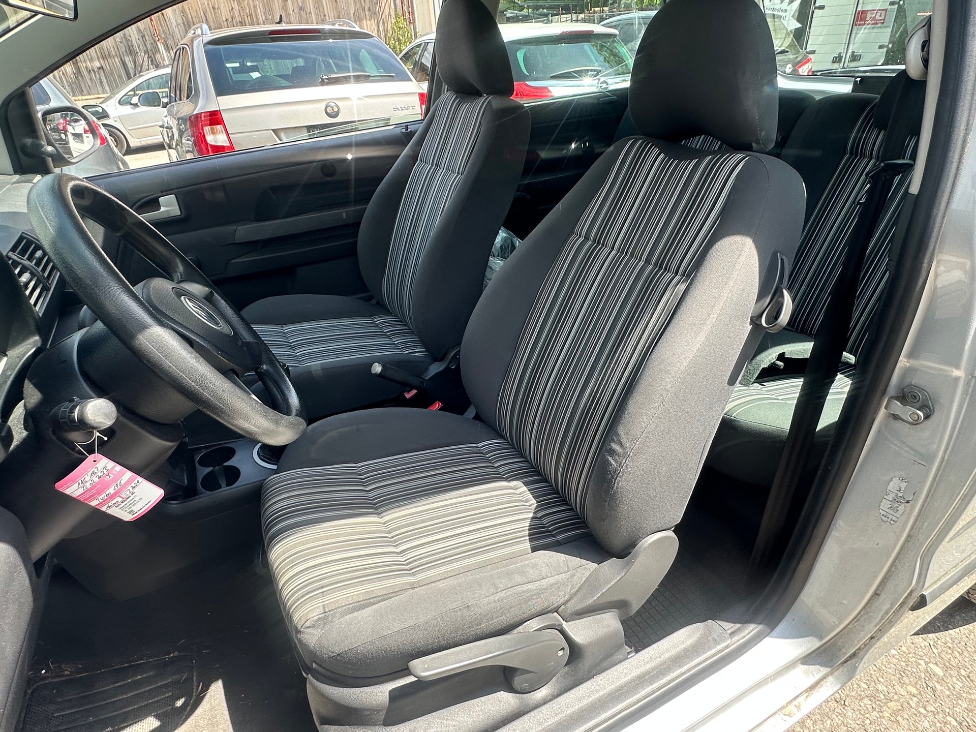 VW Fox 1.2-image-7
