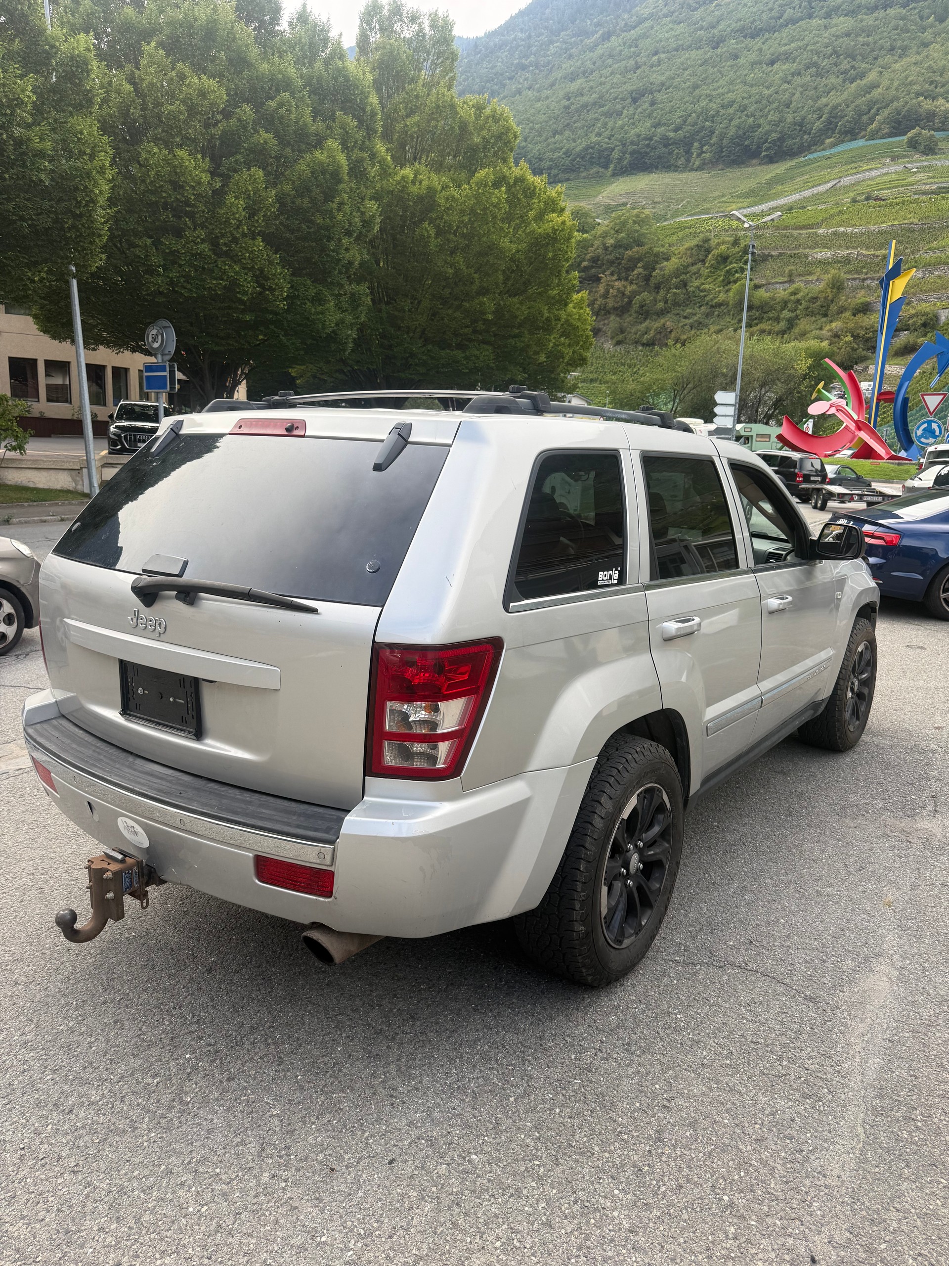 JEEP Grand Cherokee 5.7 HEMI Limited Automatic-image-5
