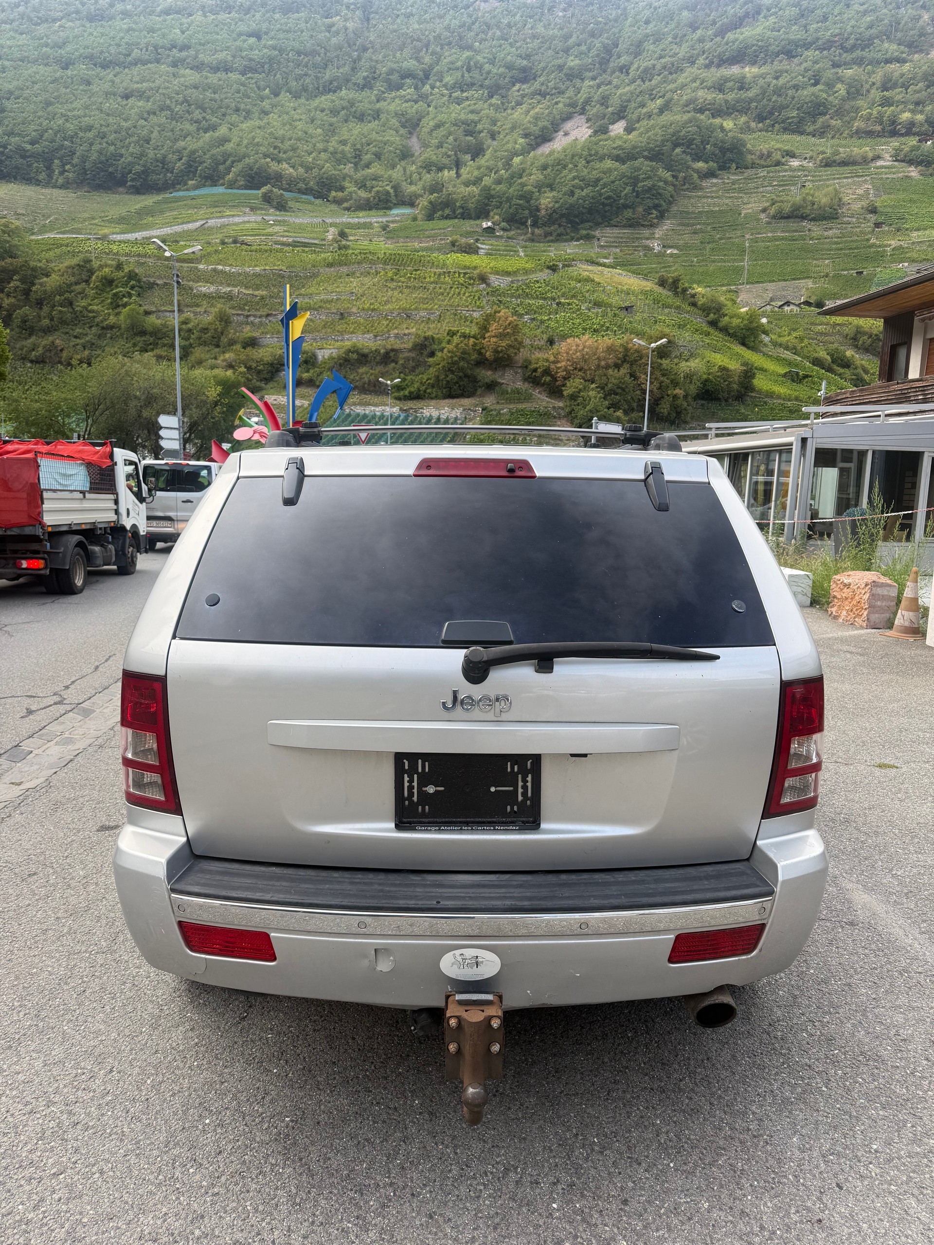 JEEP Grand Cherokee 5.7 HEMI Limited Automatic-image-4
