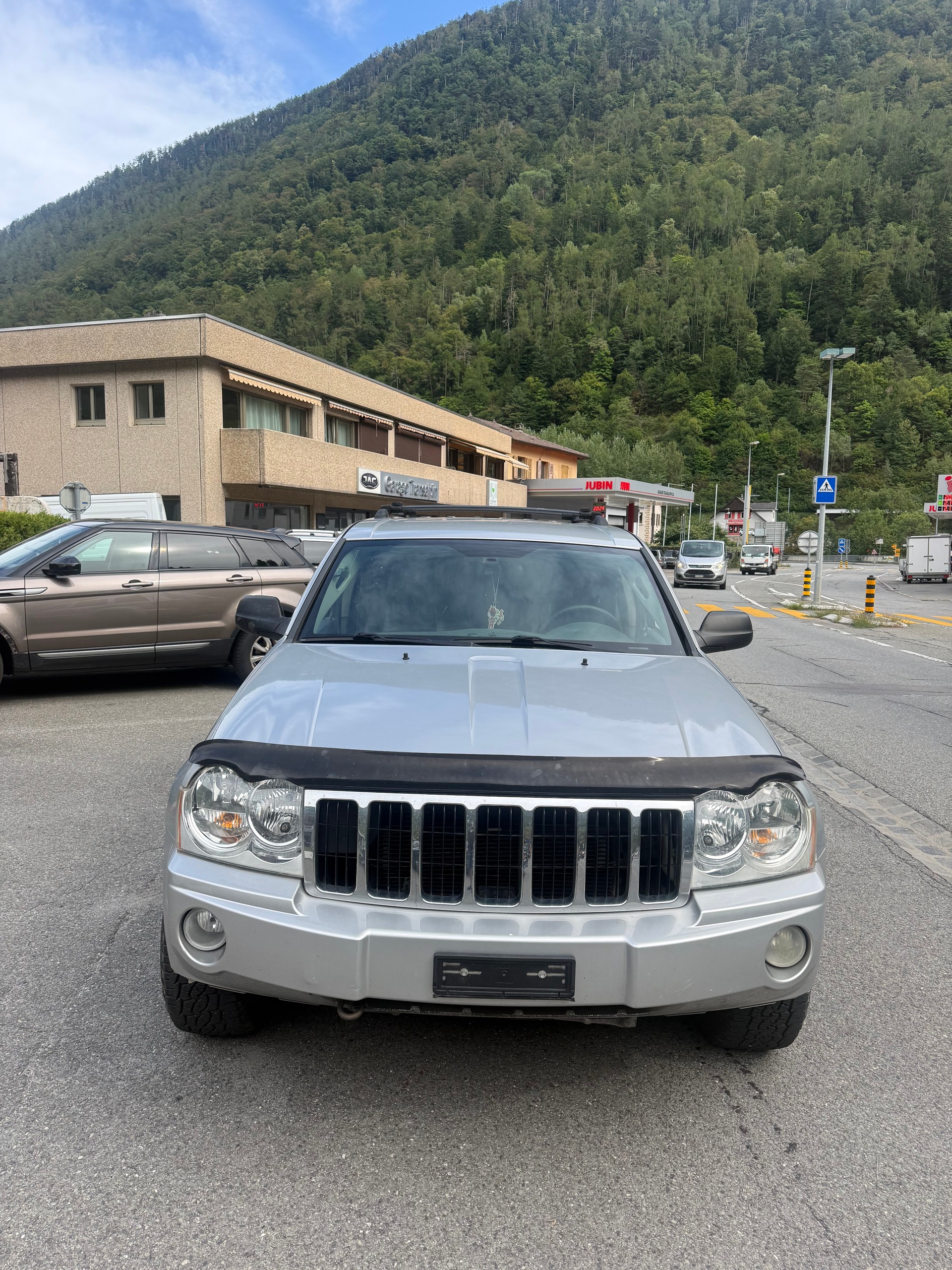 JEEP Grand Cherokee 5.7 HEMI Limited Automatic-image-2
