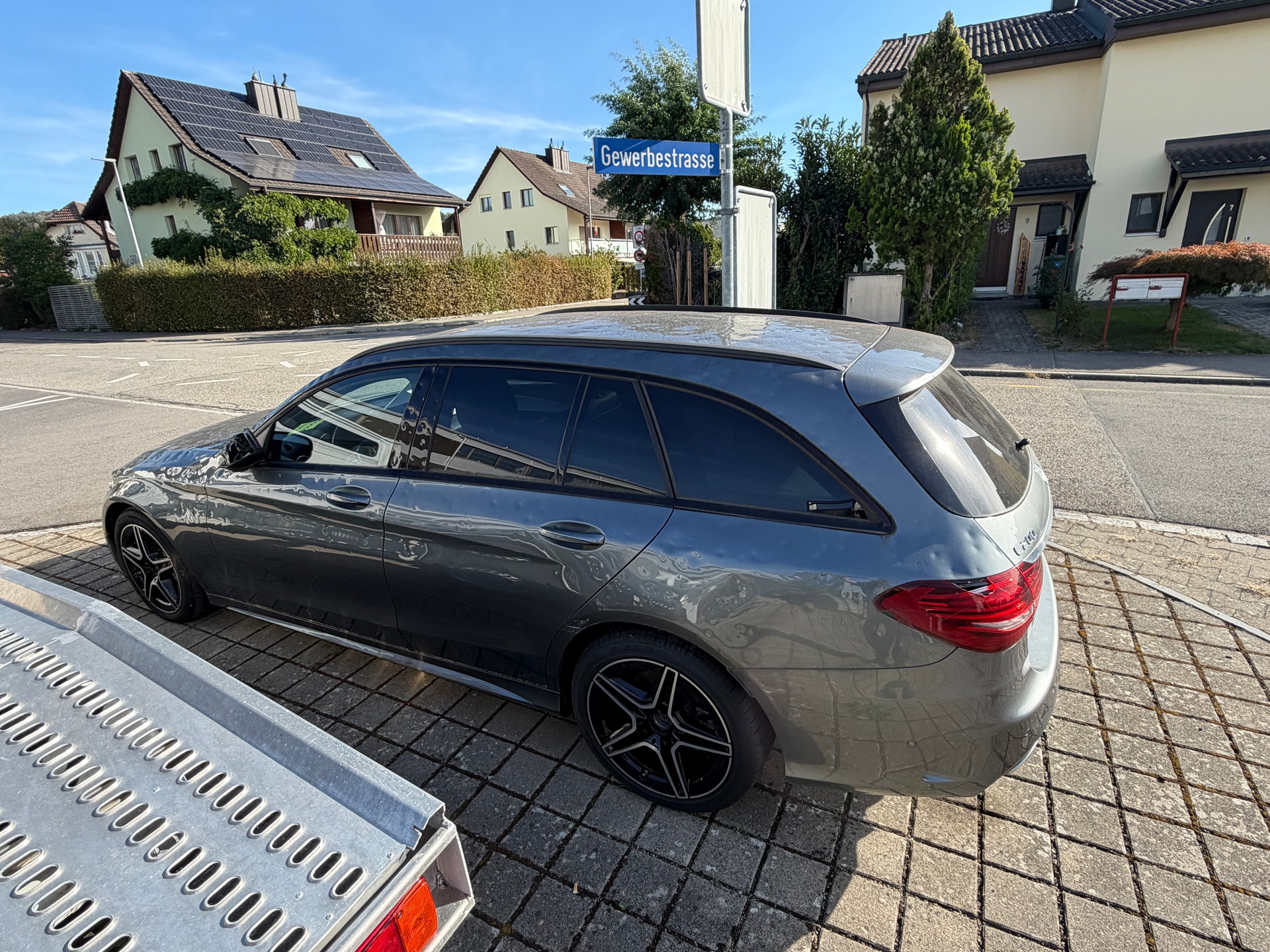 MERCEDES-BENZ C 200 Swiss Star AMG Line 4M 9G-Tronic-image-12