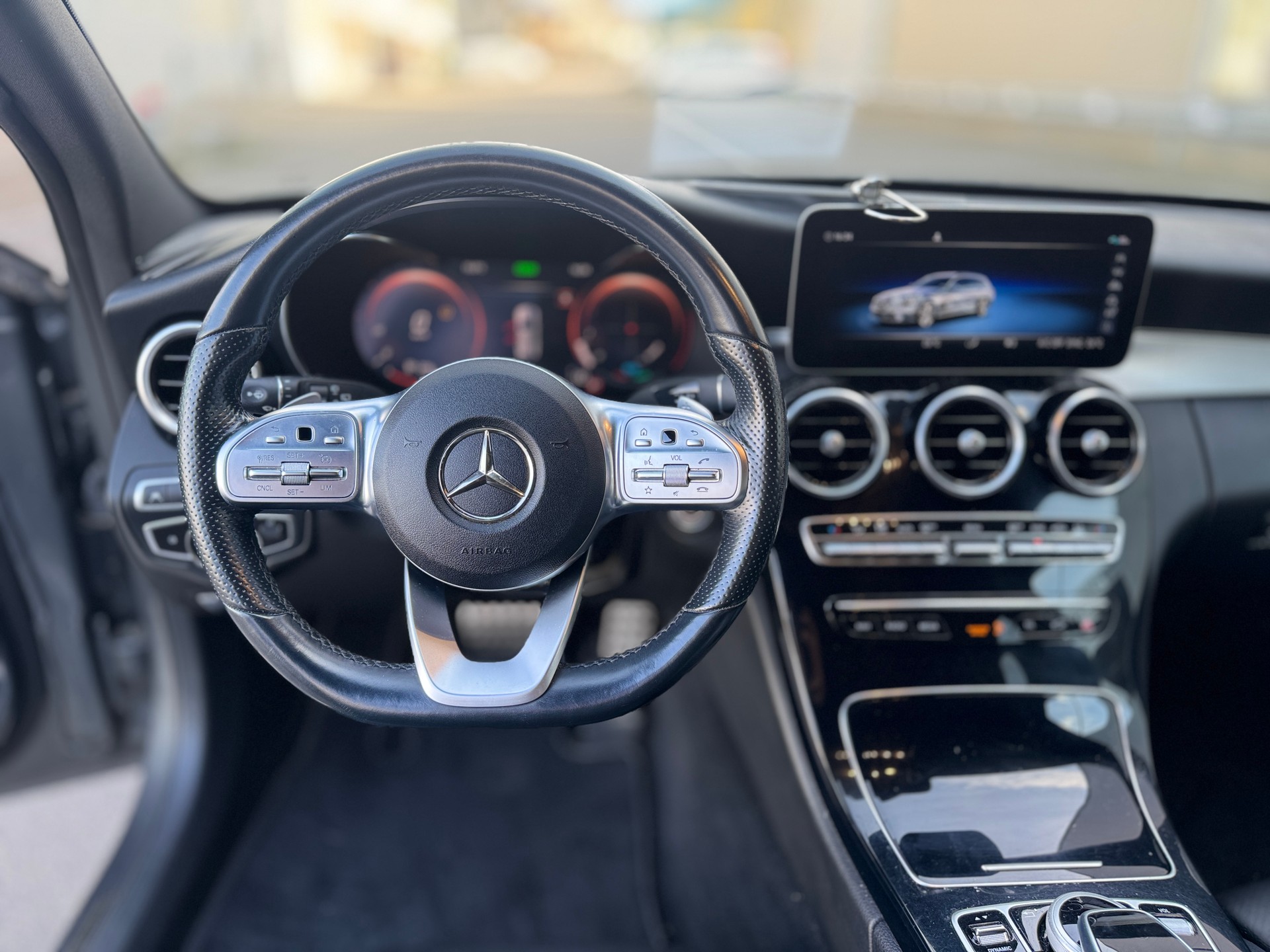 MERCEDES-BENZ C 200 Swiss Star AMG Line 4M 9G-Tronic-image-5