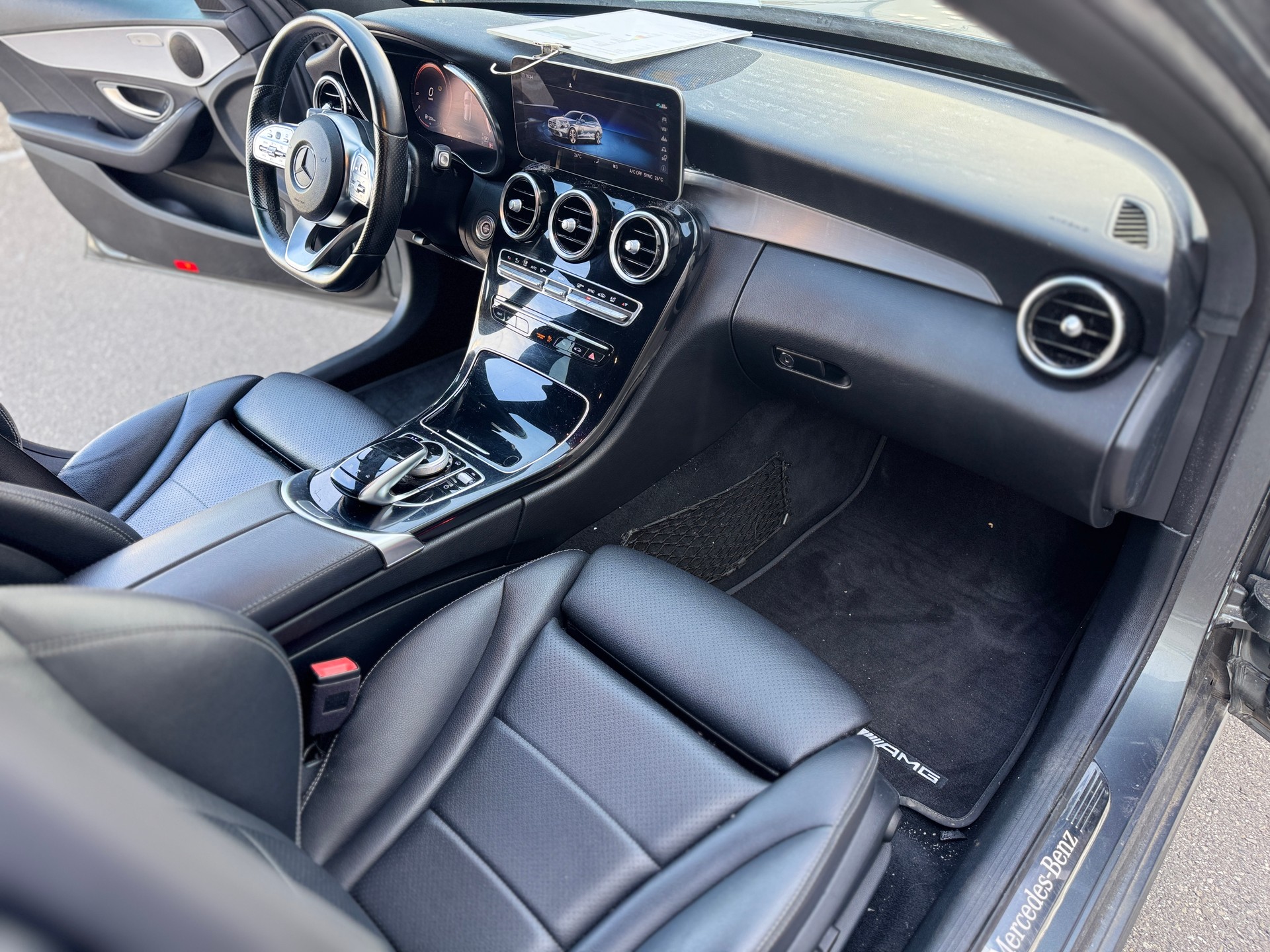 MERCEDES-BENZ C 200 Swiss Star AMG Line 4M 9G-Tronic-image-6