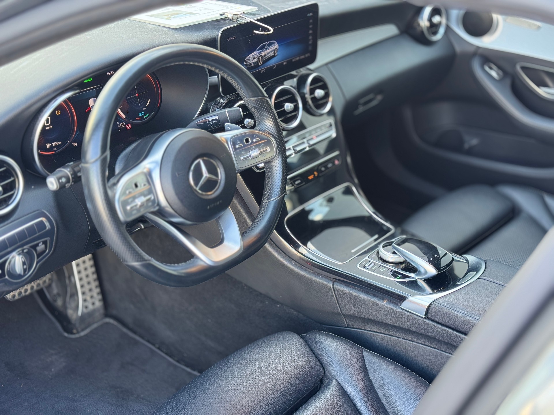 MERCEDES-BENZ C 200 Swiss Star AMG Line 4M 9G-Tronic-image-9