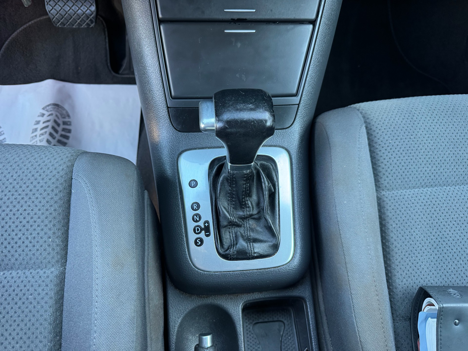 VW Golf Plus 1.6 FSI Comfortline-image-18