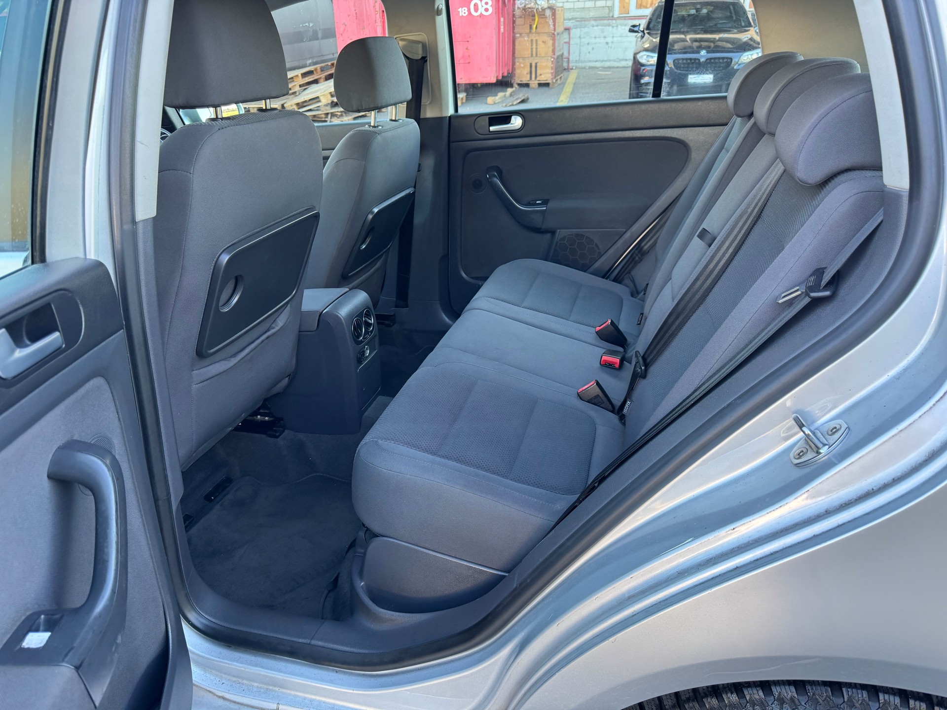 VW Golf Plus 1.6 FSI Comfortline-image-13