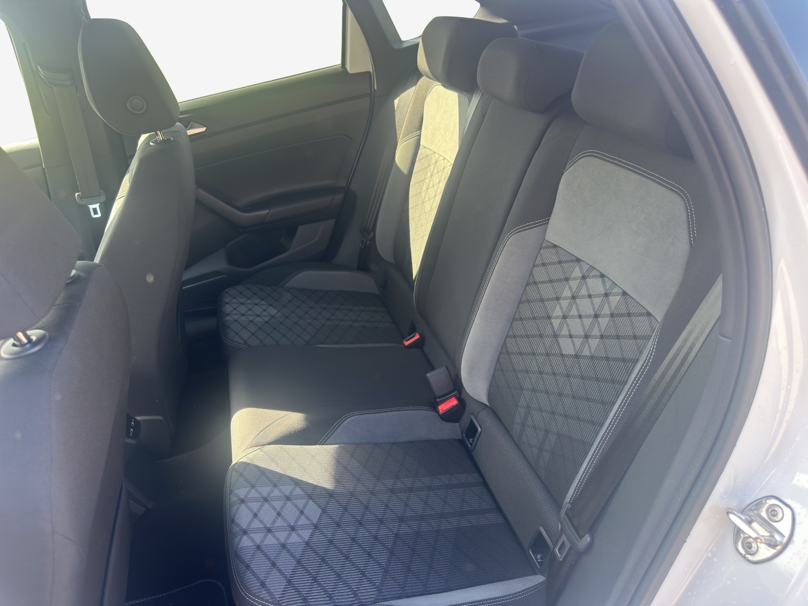 VW Taigo 1.5 TSI R-Line DSG-image-11