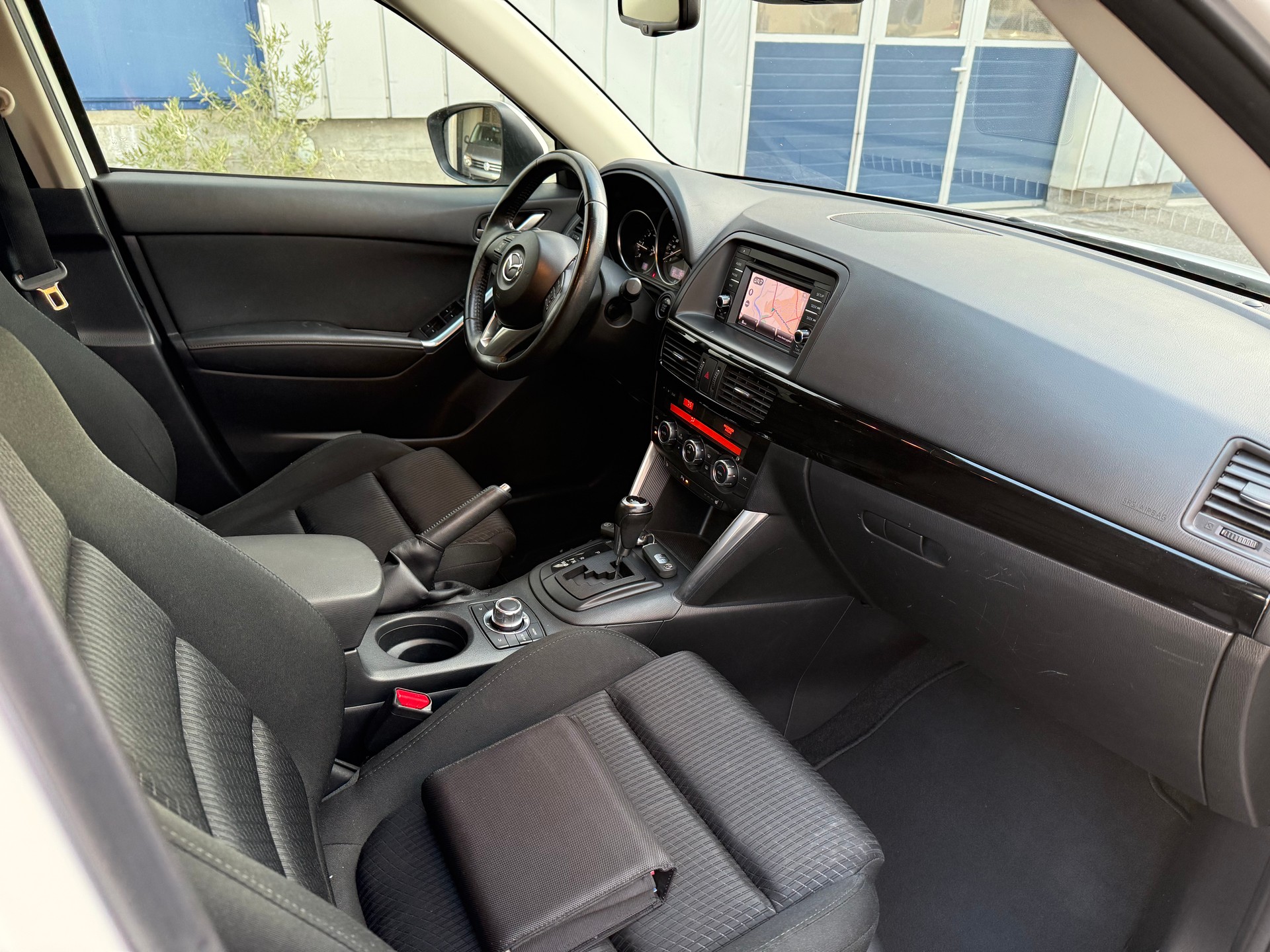 MAZDA CX-5 2.2 D Ambition AWD Automatic-image-9