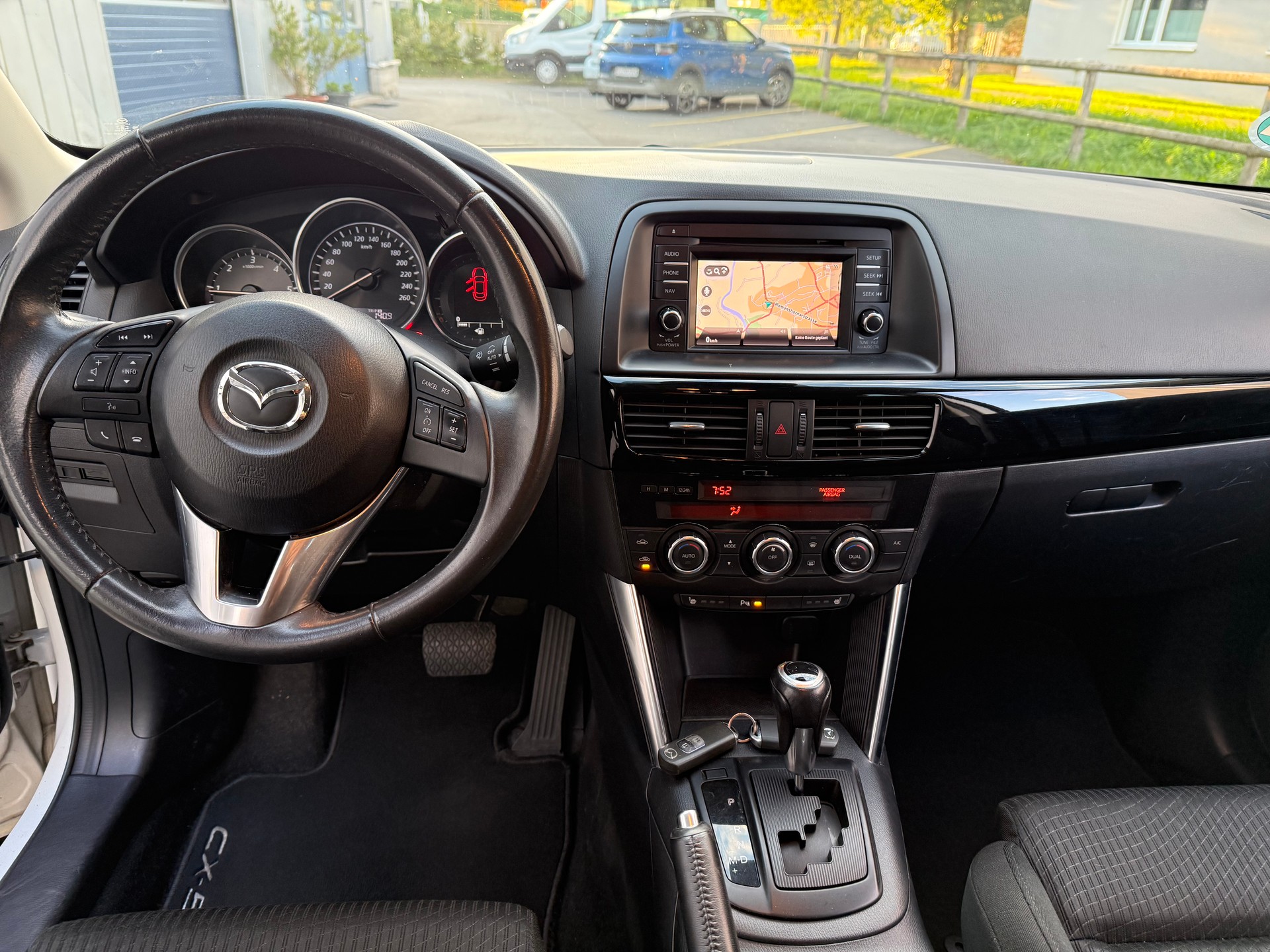 MAZDA CX-5 2.2 D Ambition AWD Automatic-image-12