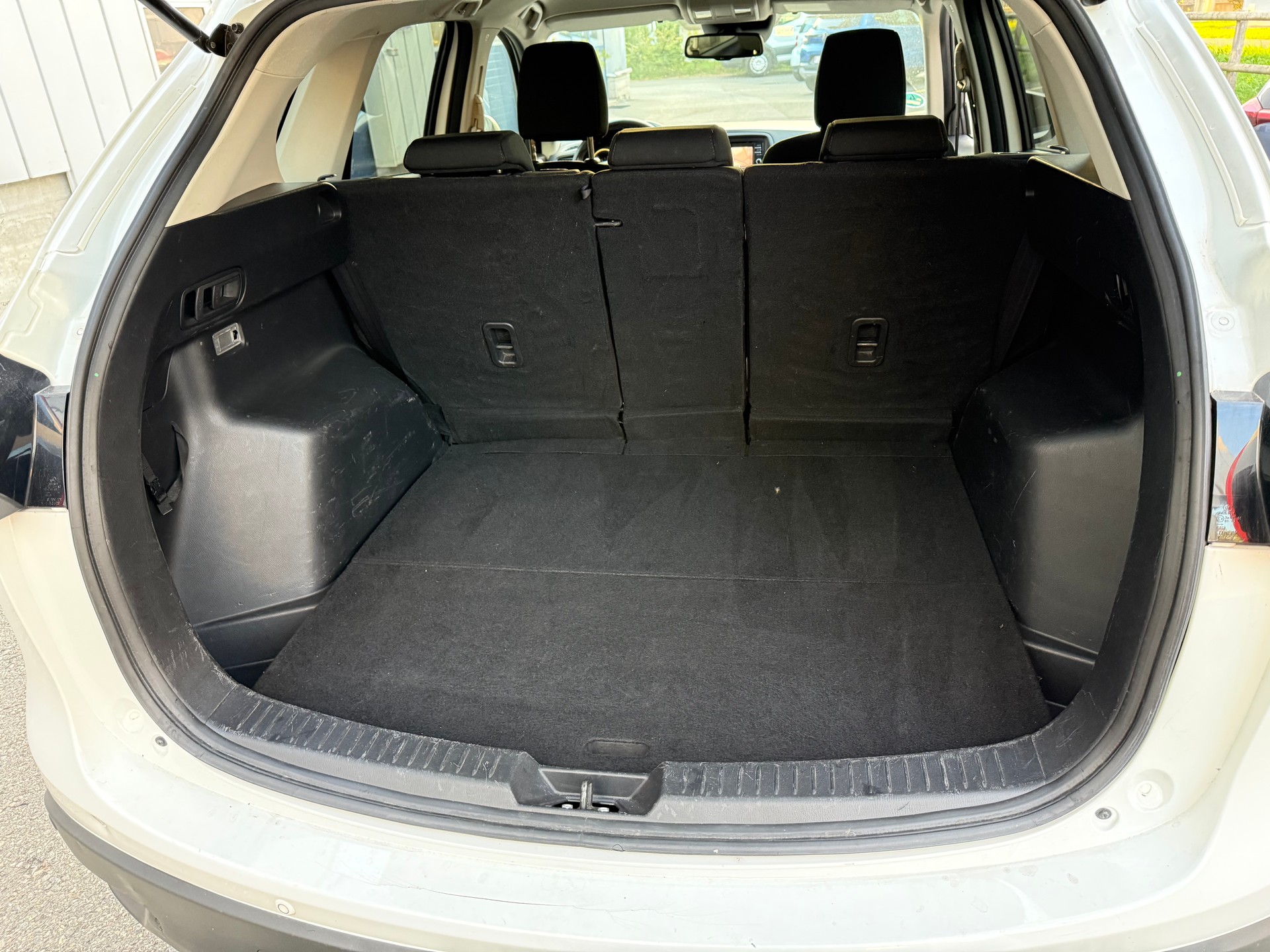 MAZDA CX-5 2.2 D Ambition AWD Automatic-image-8