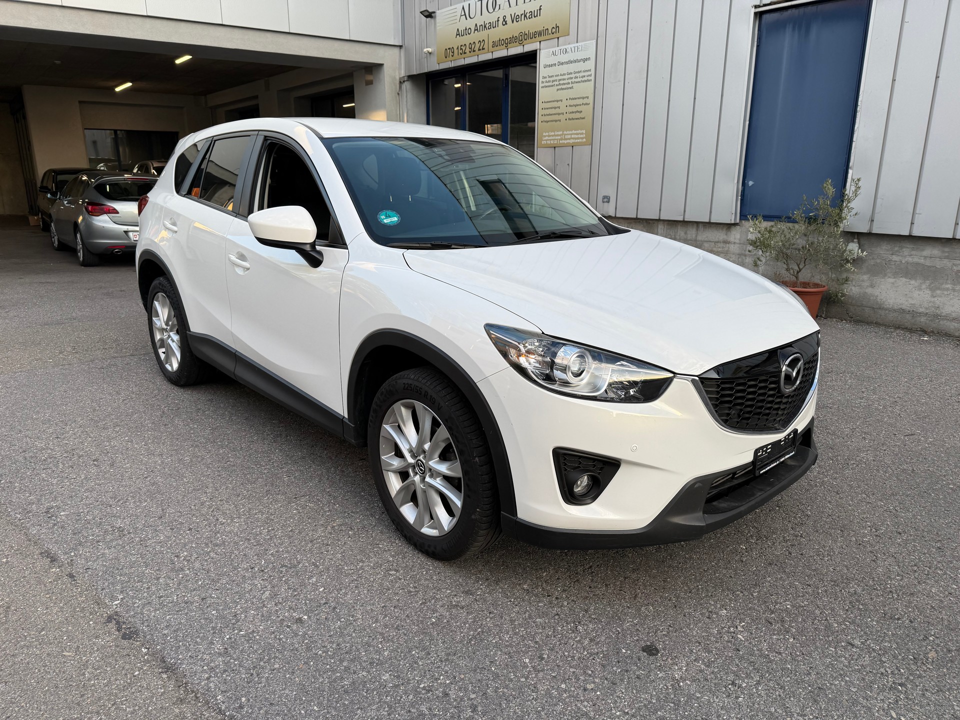 MAZDA CX-5 2.2 D Ambition AWD Automatic-image-2