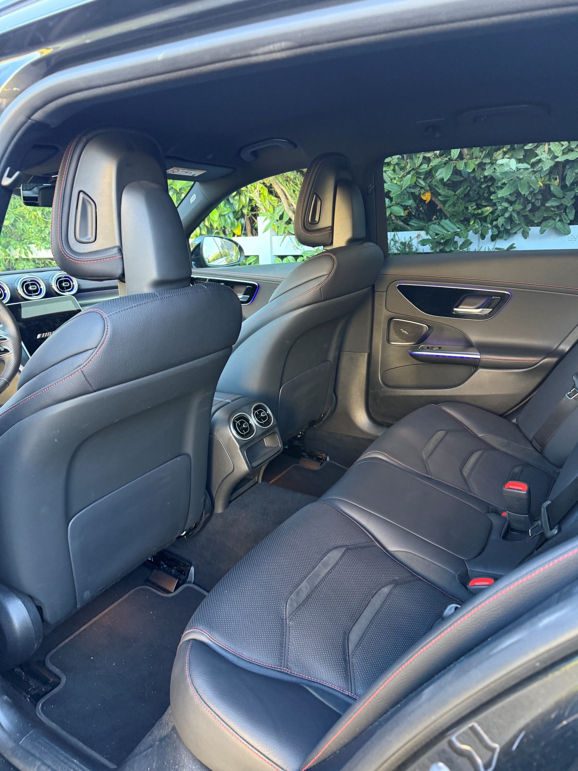 MERCEDES-BENZ C 43 AMG 4matic-image-4