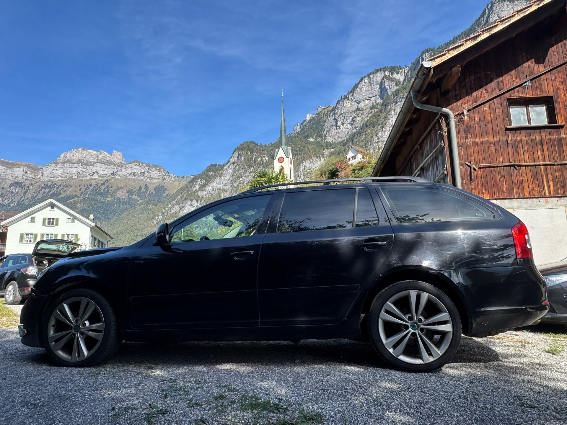 SKODA Octavia Combi 2.0 TDI Adventure 4x4-image-4
