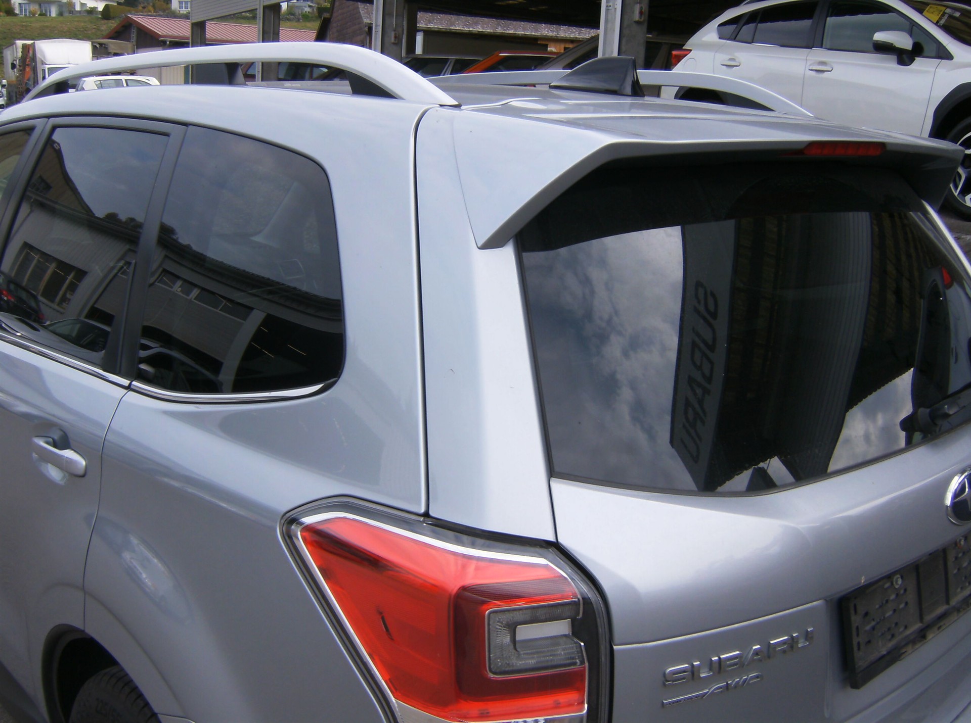 SUBARU Forester 2.0i Executive Lineartronic-image-6