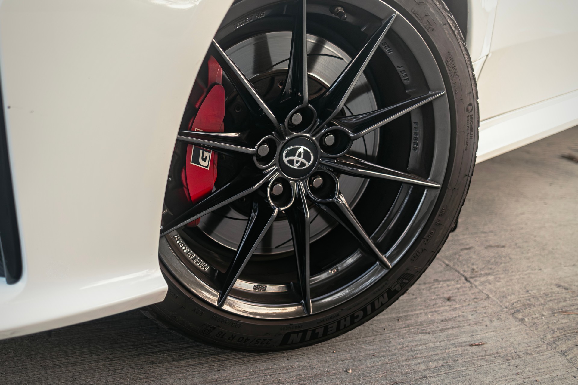 TOYOTA 1.6 Turbo Sport 4x4-image-9