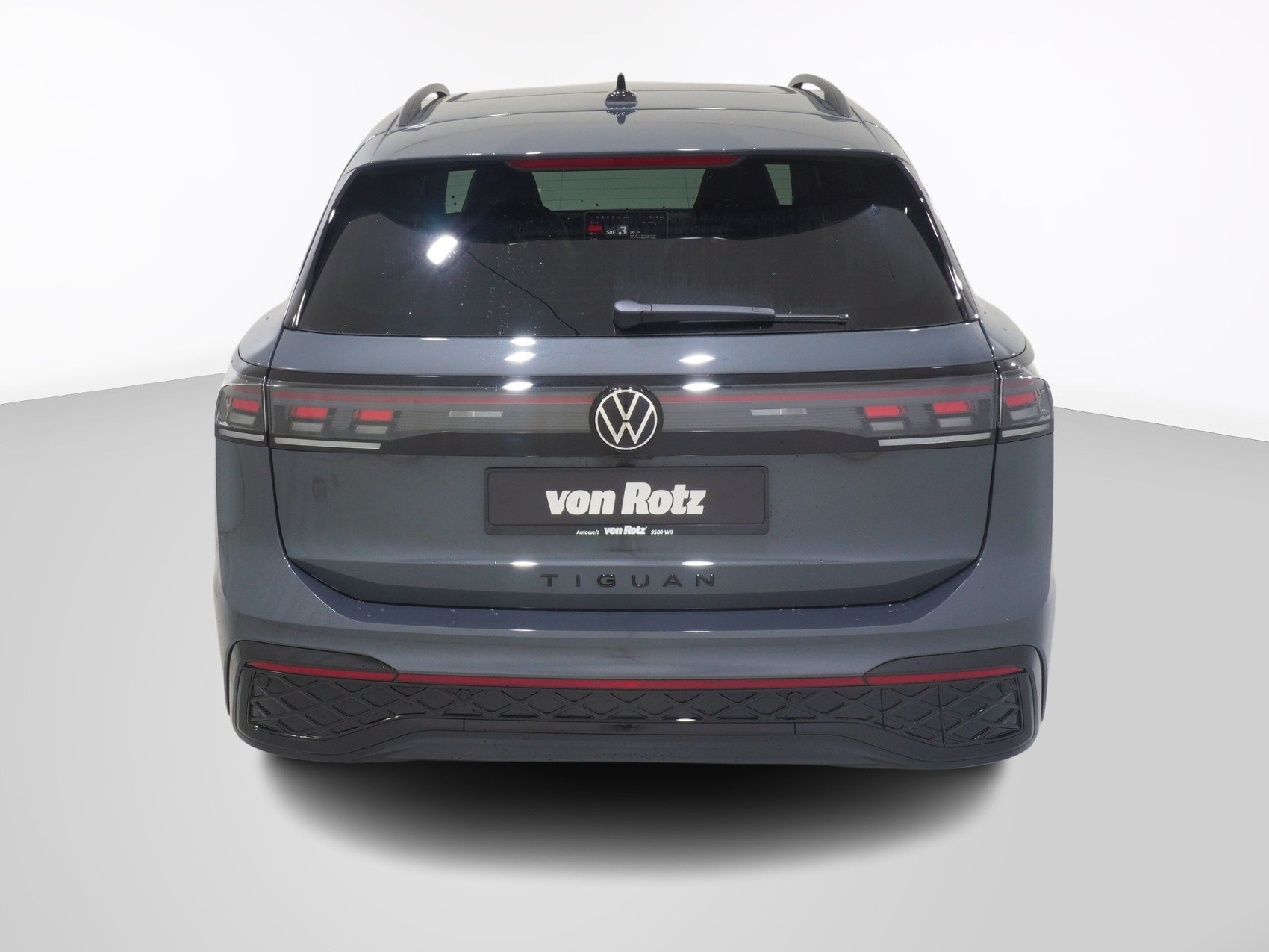 VW Tiguan 2.0 TDI R-Line 4motion-image-2