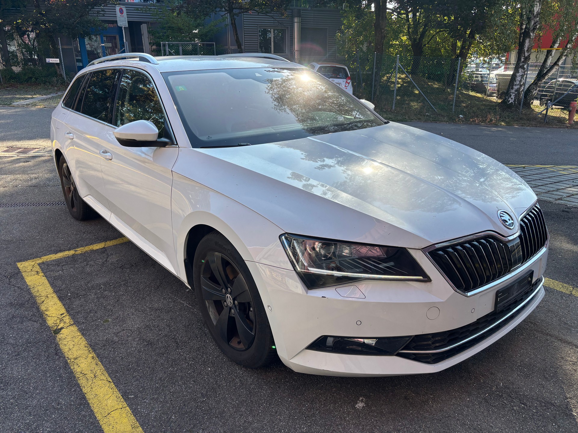 SKODA Superb Combi 2.0 TDi L&K 4x4 DSG-image-2