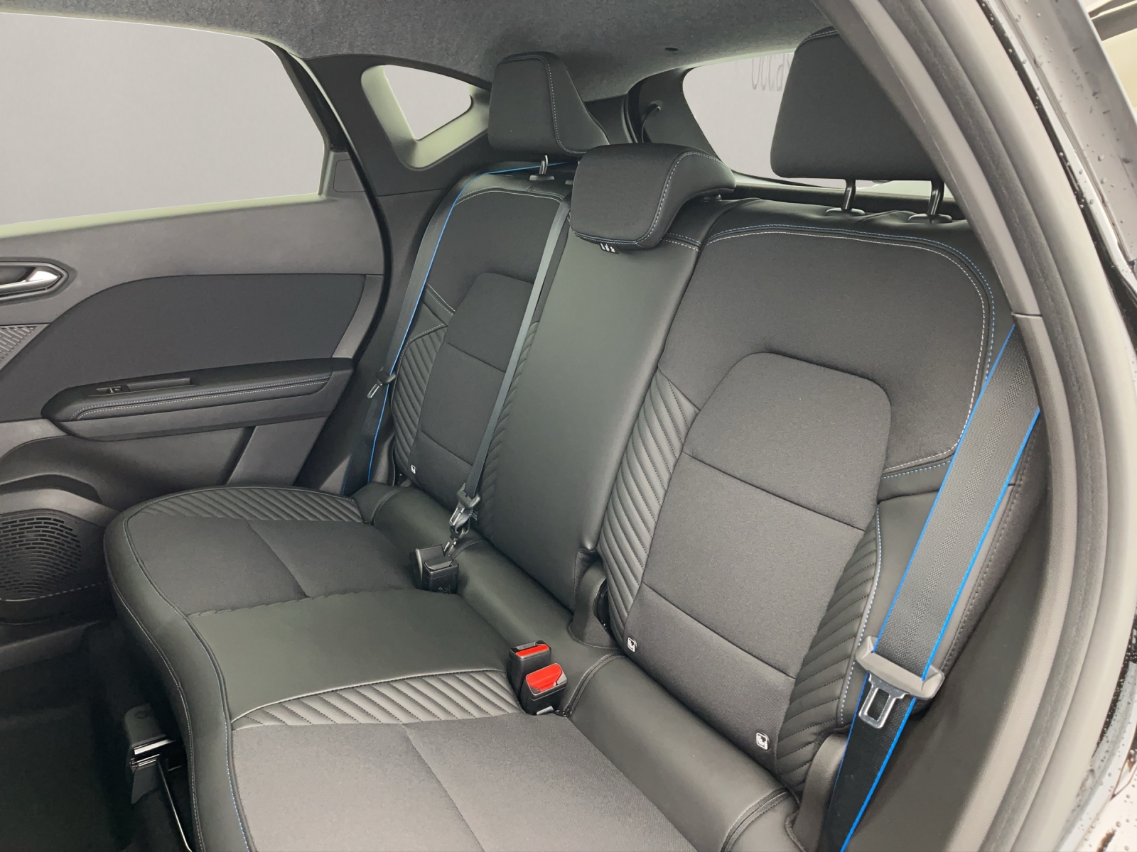 RENAULT Captur 1.8 E-Tech esprit Alpine-image-16