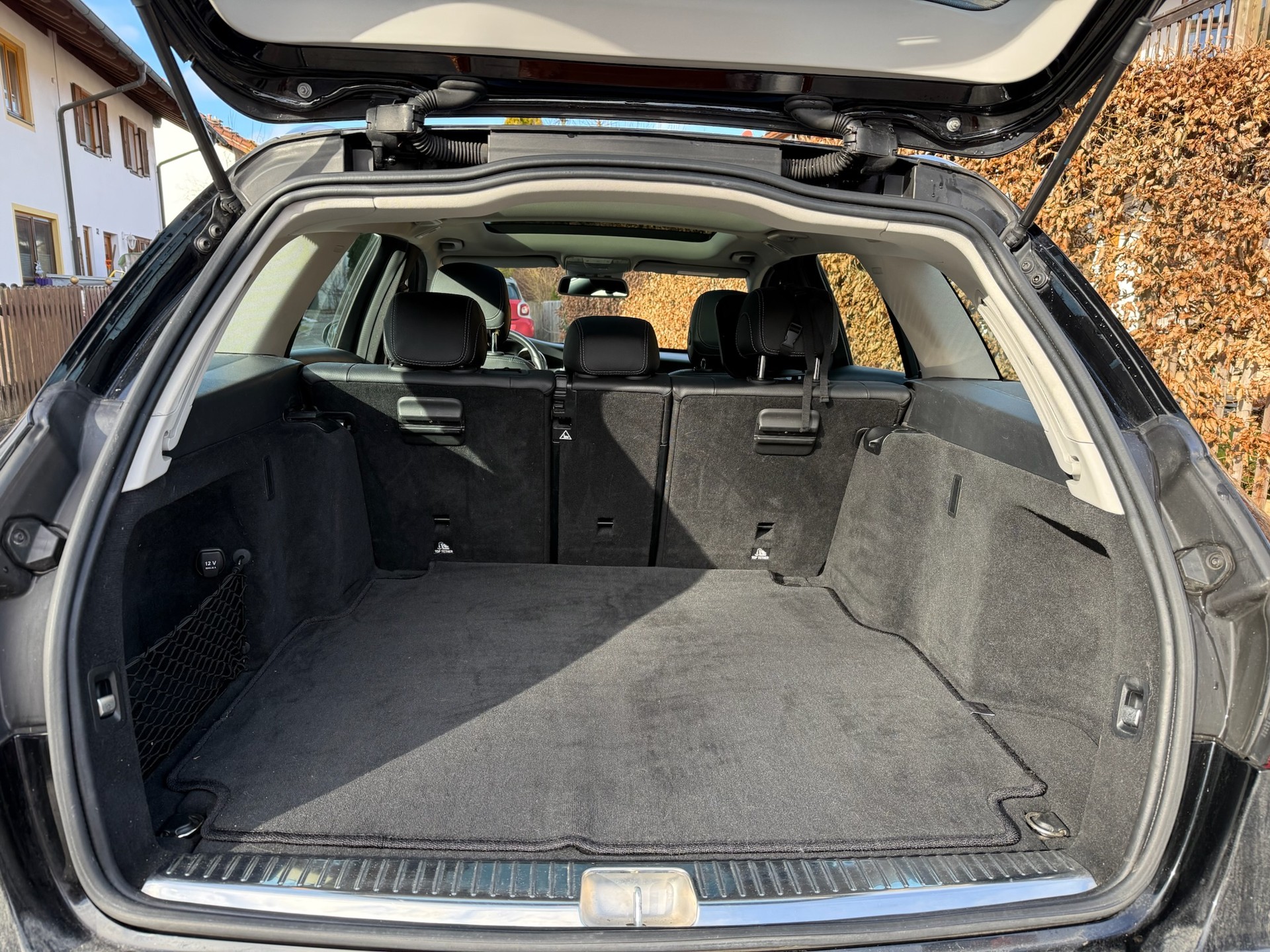 MERCEDES-BENZ C 200 d-image-5