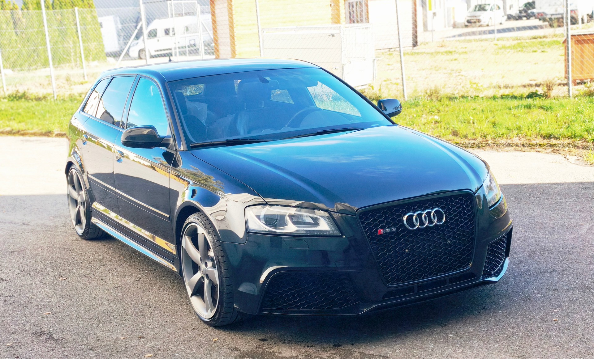 AUDI RS3 Sportback 2.5 TFSI quattro S-tronic-image-1
