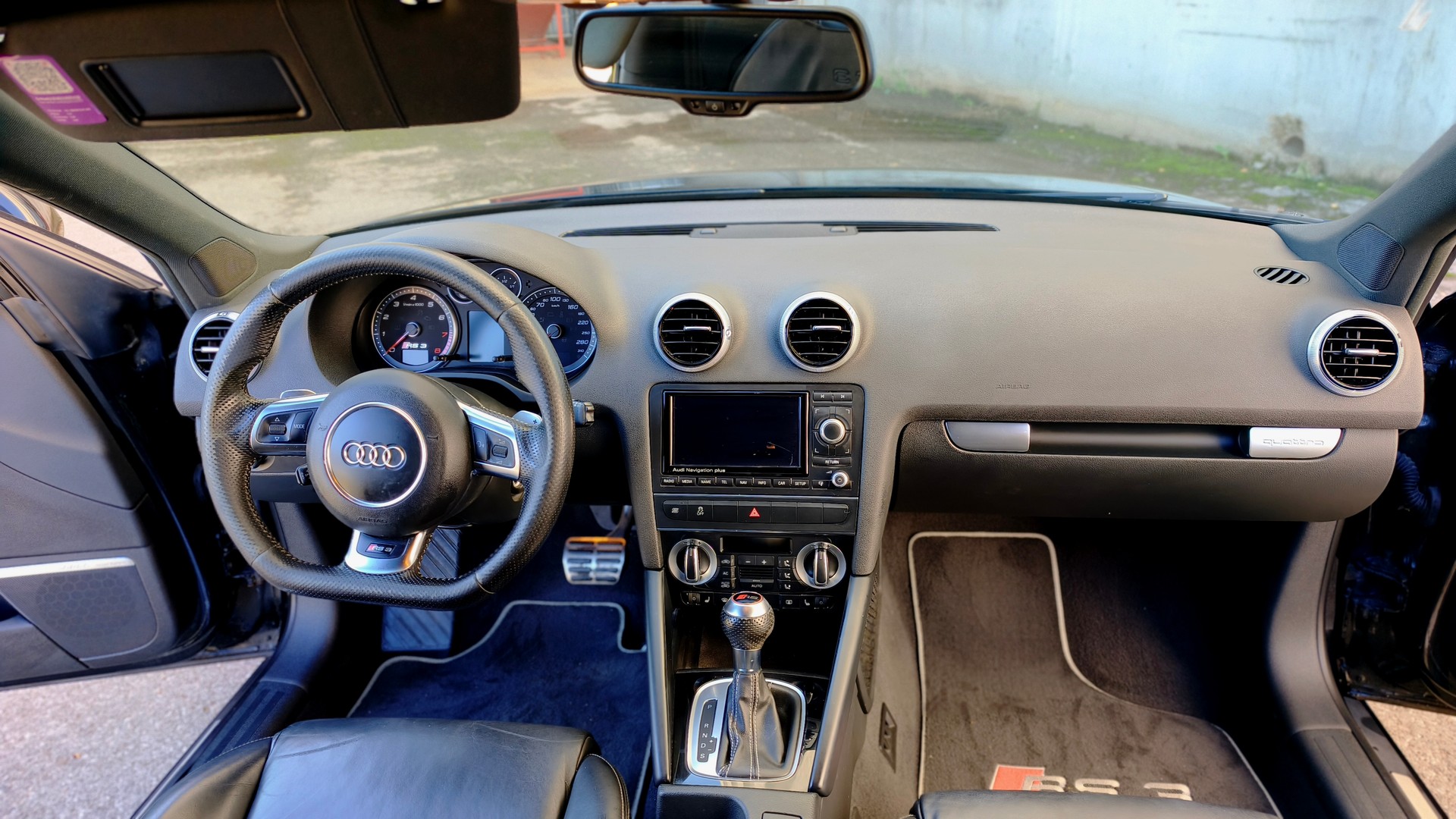 AUDI RS3 Sportback 2.5 TFSI quattro S-tronic-image-7