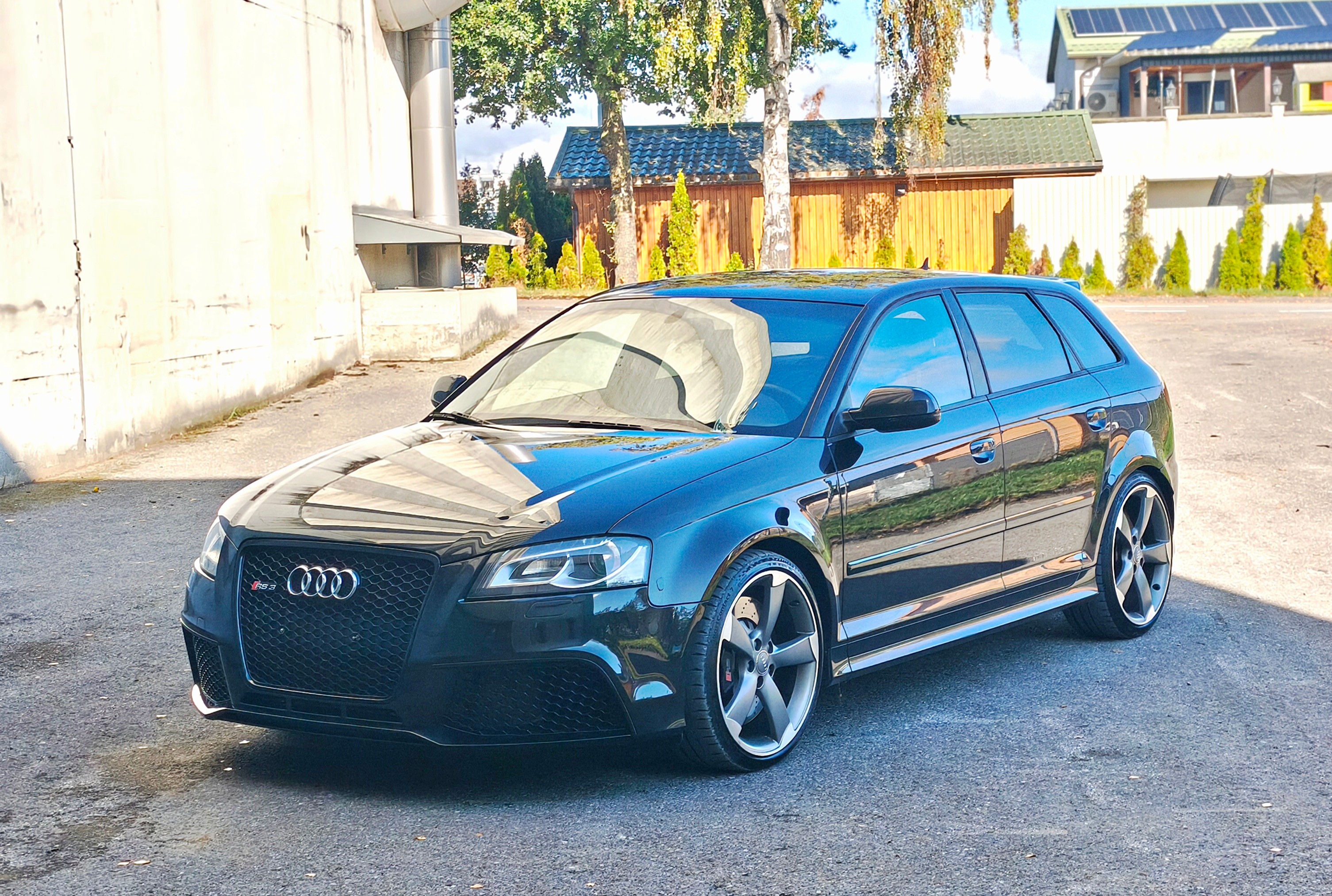 Car photo