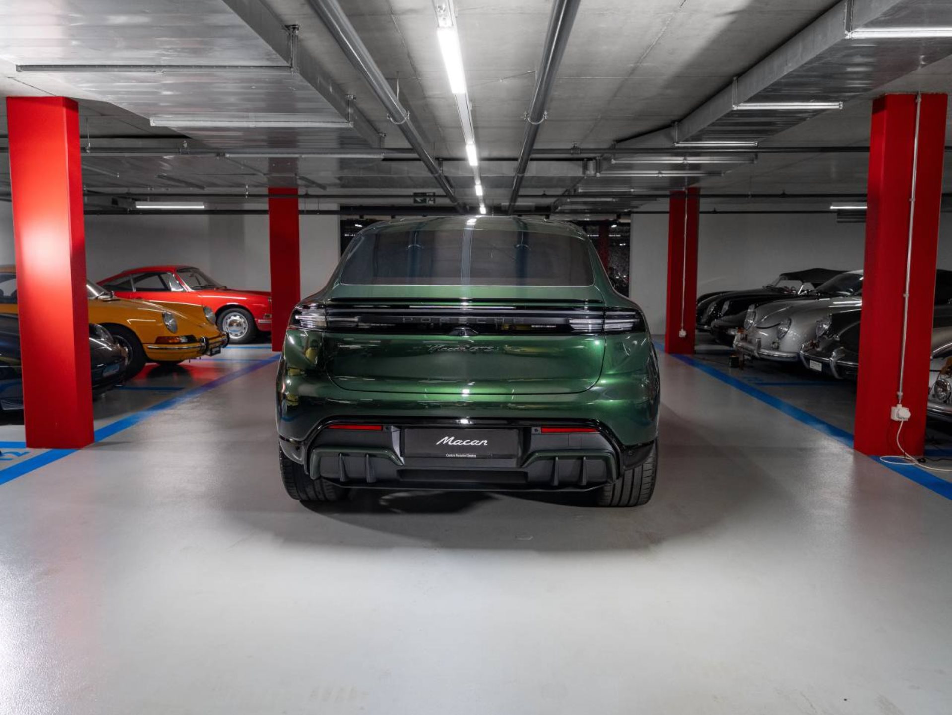 PORSCHE Macan GTS-image-6