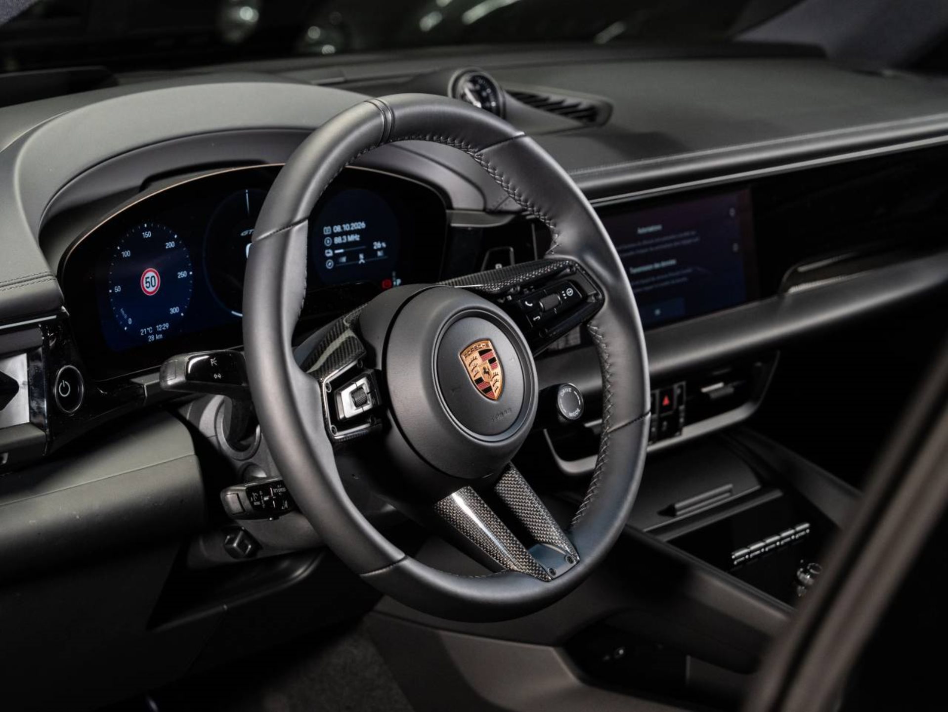 PORSCHE Macan GTS-image-8