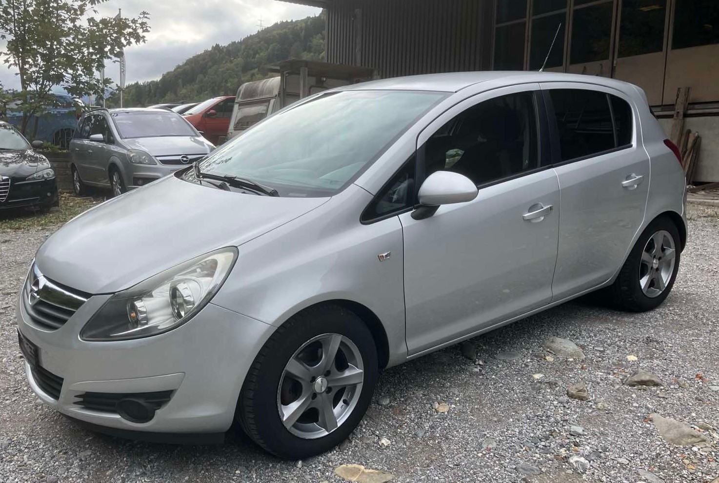 OPEL Corsa 1.4 TP Anniversary Automatic-image-1