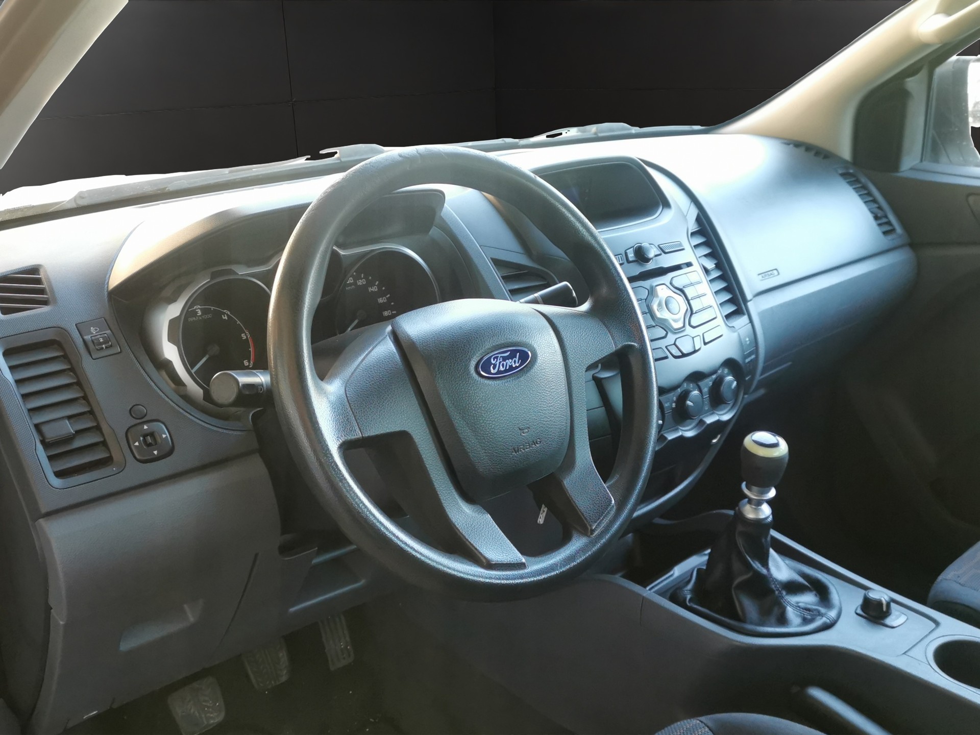 FORD Ranger XL 2.2 TDCi 4x4-image-11