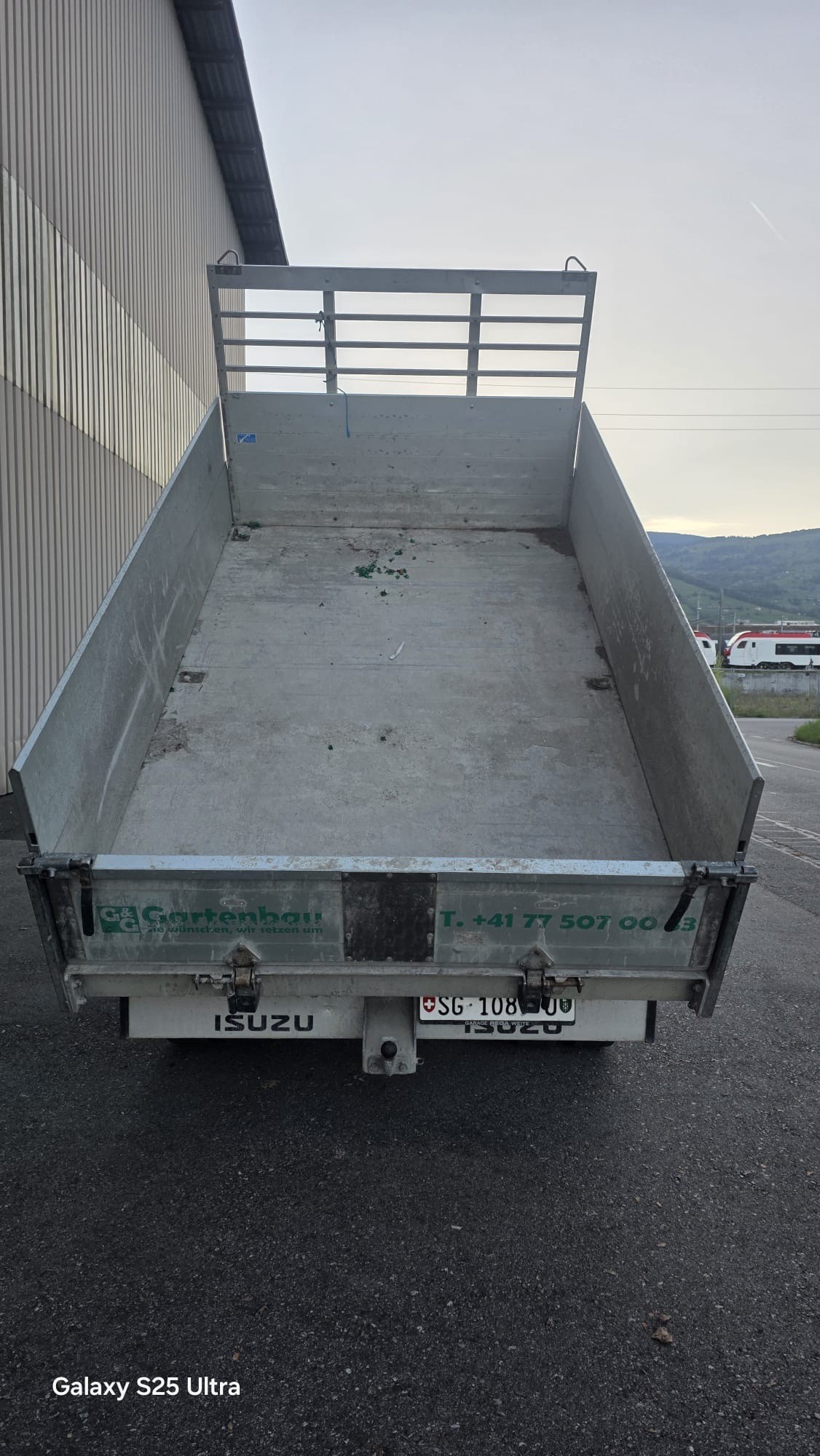ISUZU NLR 85 - L 35 F Light-image-3