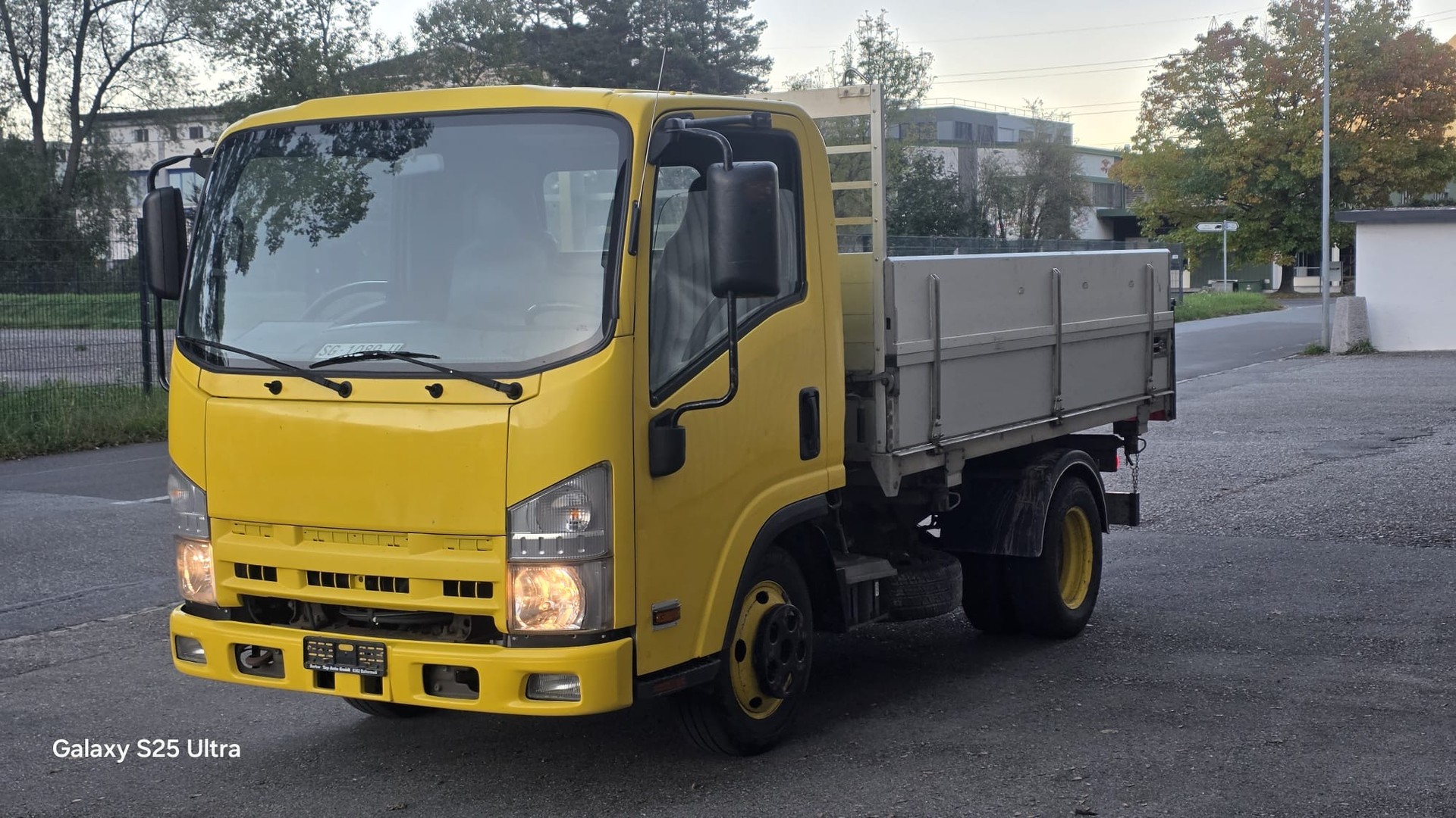 ISUZU NLR 85 - L 35 F Light-image-2
