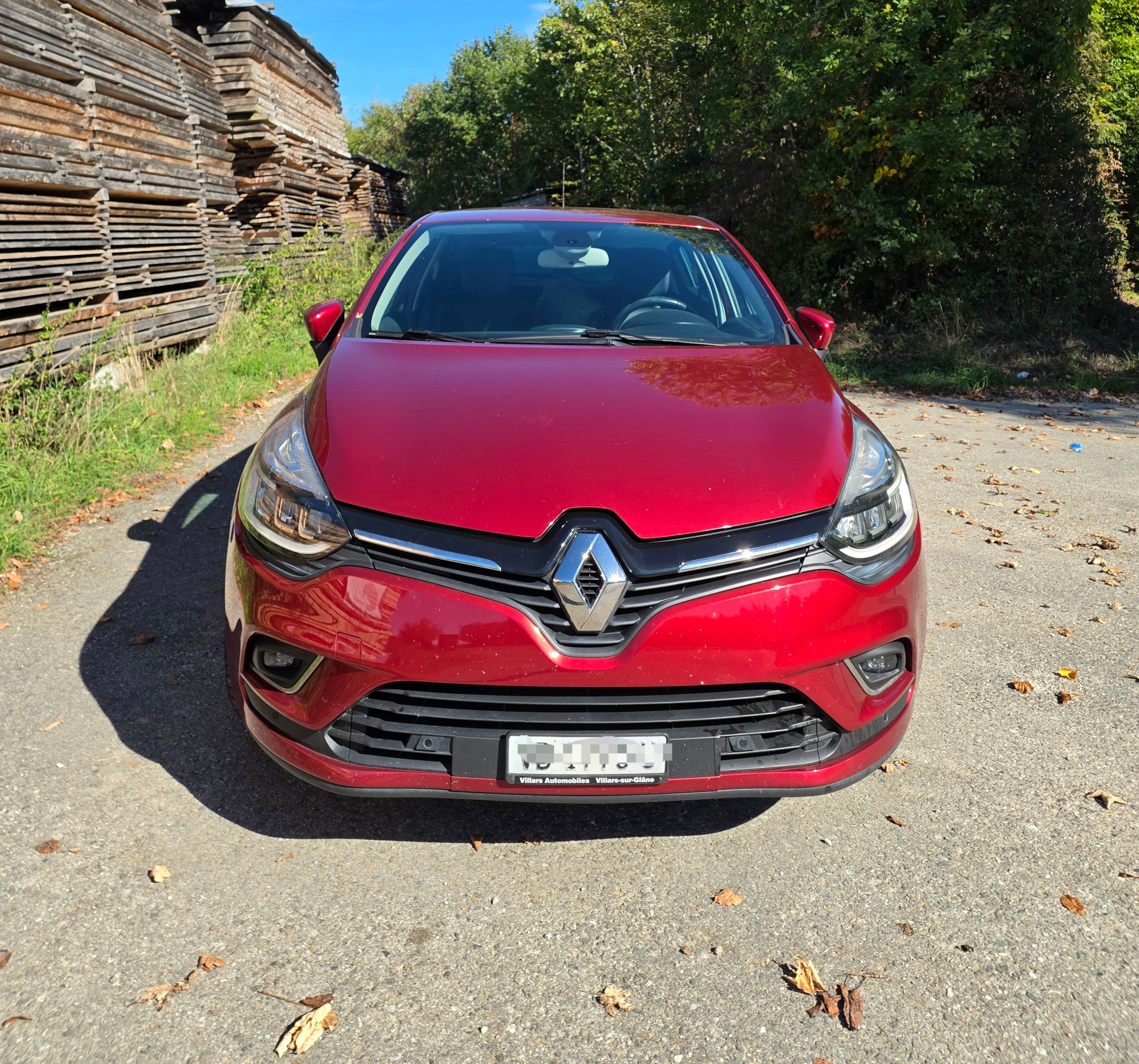 RENAULT Clio 1.2 16V T Swiss Edition EDC-image-1