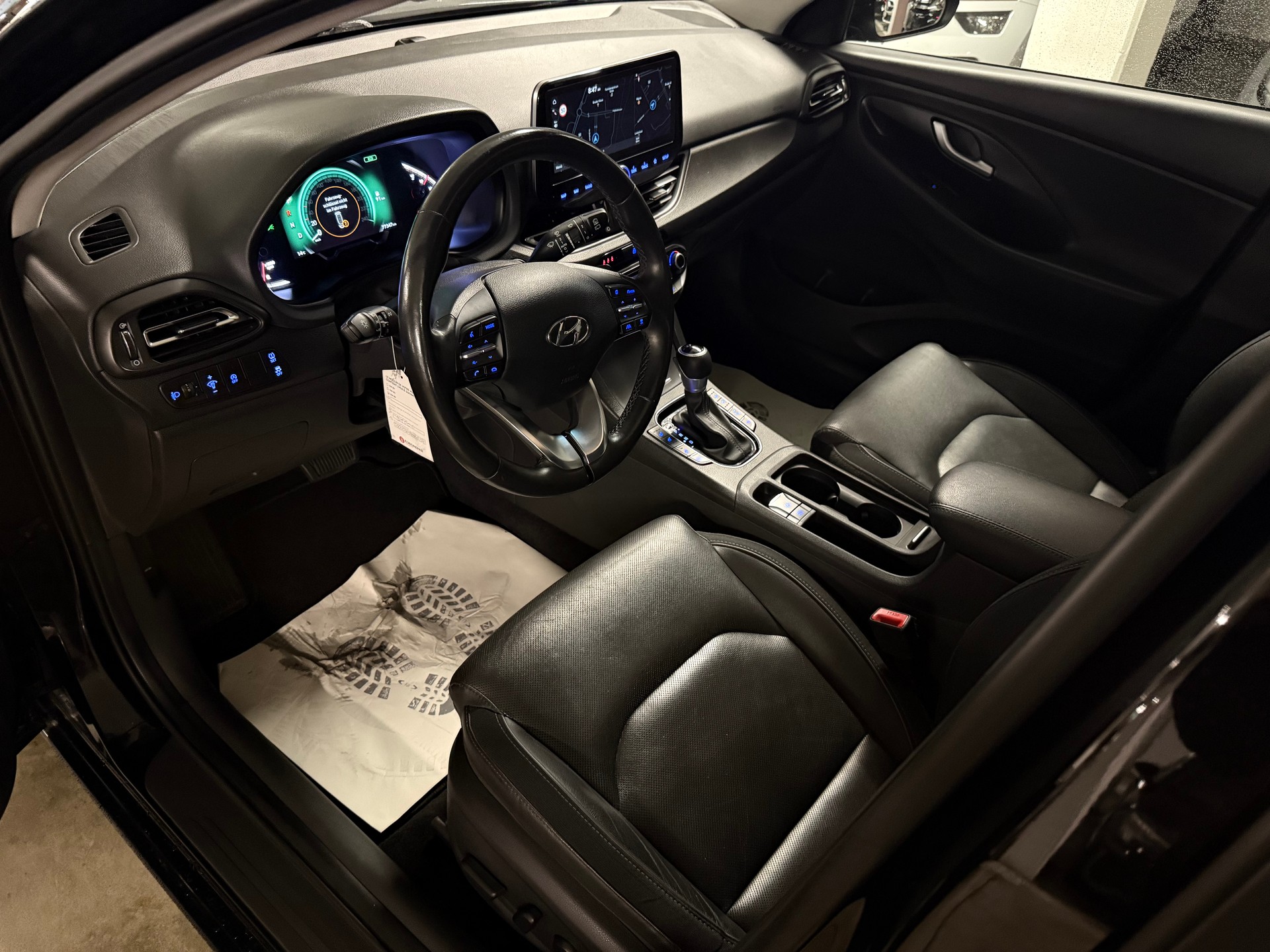 HYUNDAI i30 1.5 T-GDi Vertex 48V MH DCT Panorama, RF- Kamera, Sitzheizung, Lüftung-image-7