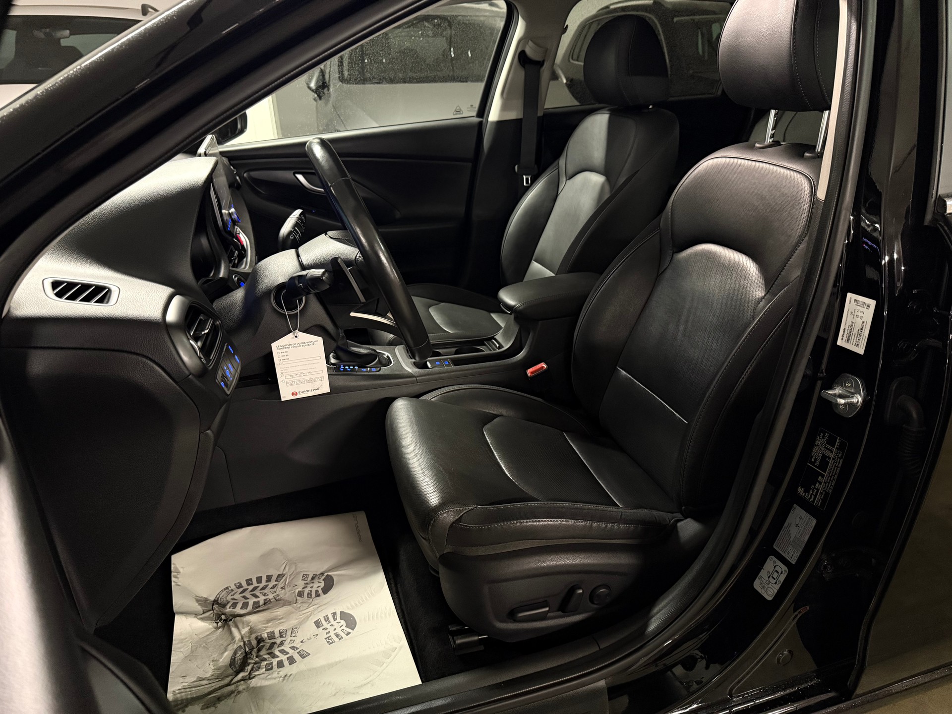 HYUNDAI i30 1.5 T-GDi Vertex 48V MH DCT Panorama, RF- Kamera, Sitzheizung, Lüftung-image-9