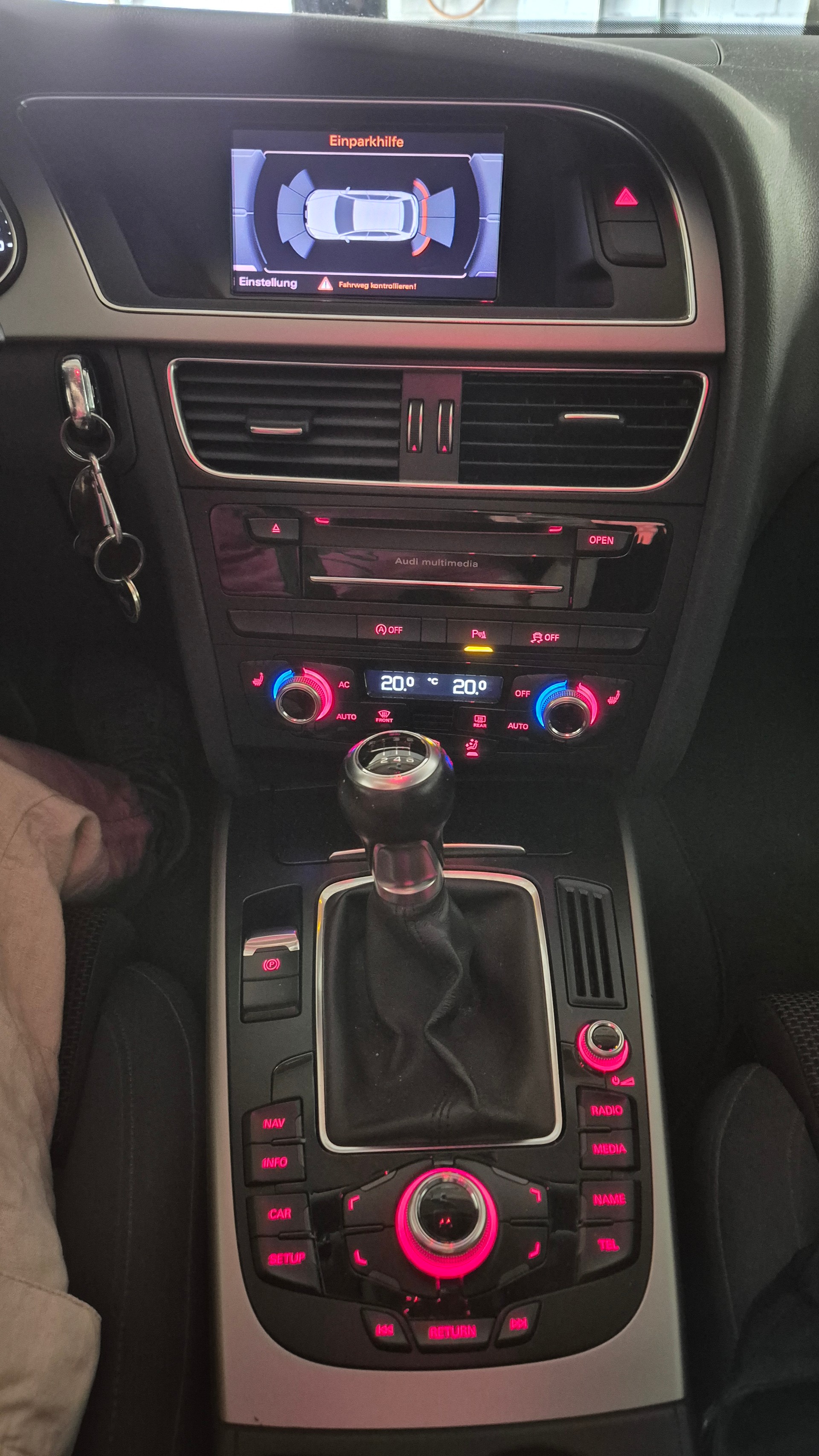 AUDI A4 ALLROAD-image-1