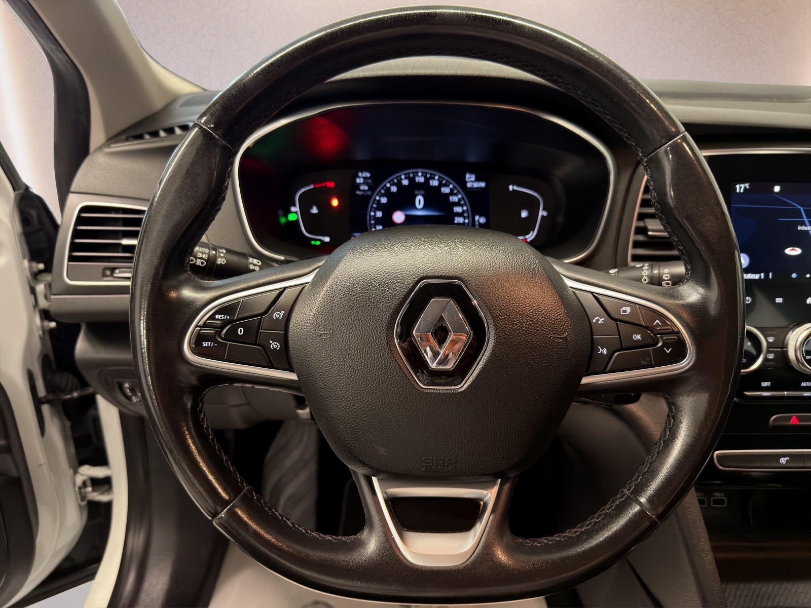 RENAULT Mégane Grandtour 1.5 dCi Business EDC-image-10