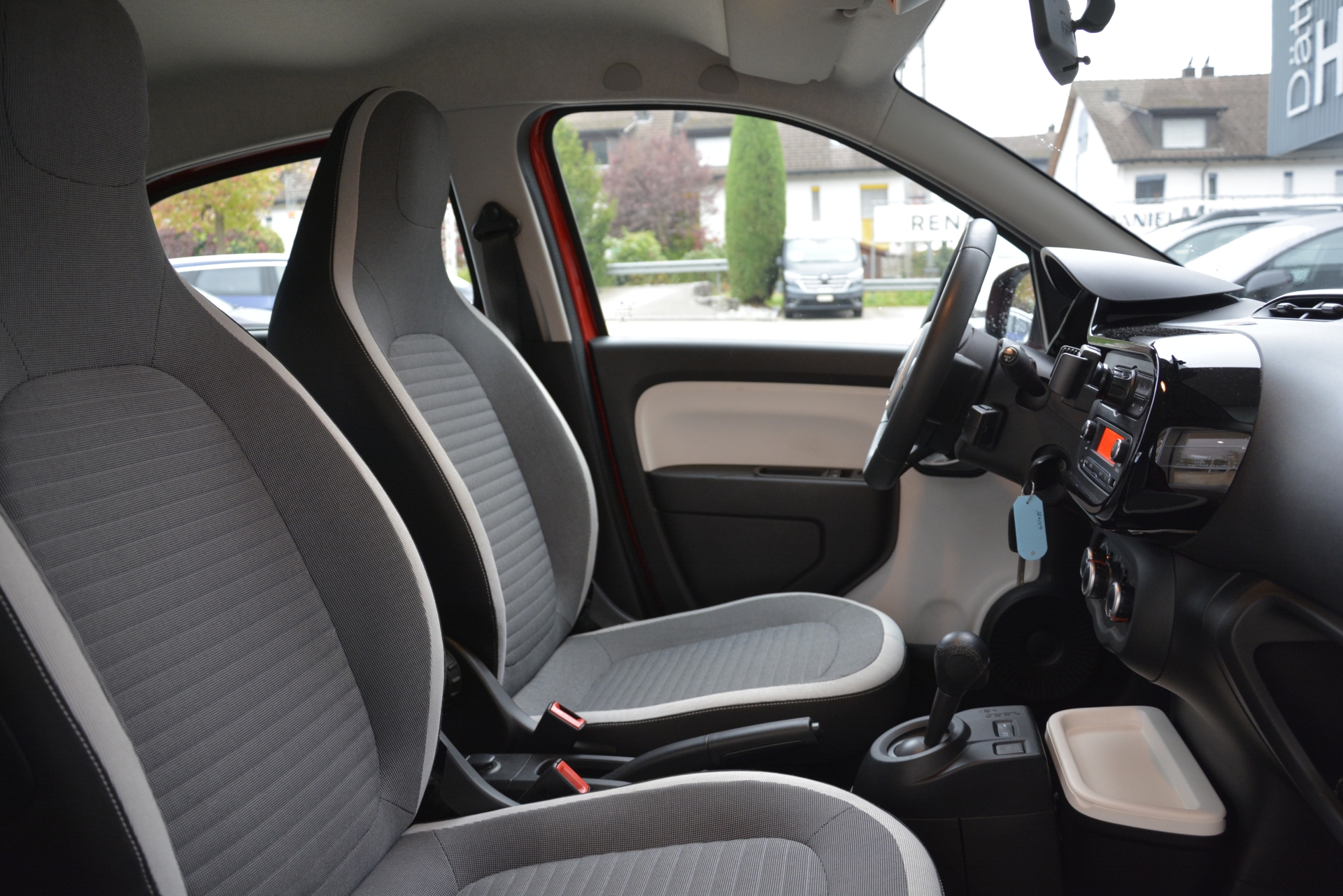 RENAULT Twingo 0.9 TCe 90 City Automat-image-7