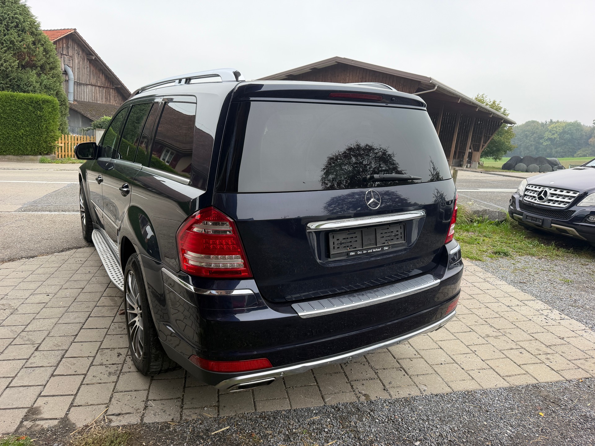 MERCEDES-BENZ GL 350 CDI BlueEfficiency 4Matic 7G-Tronic-image-5