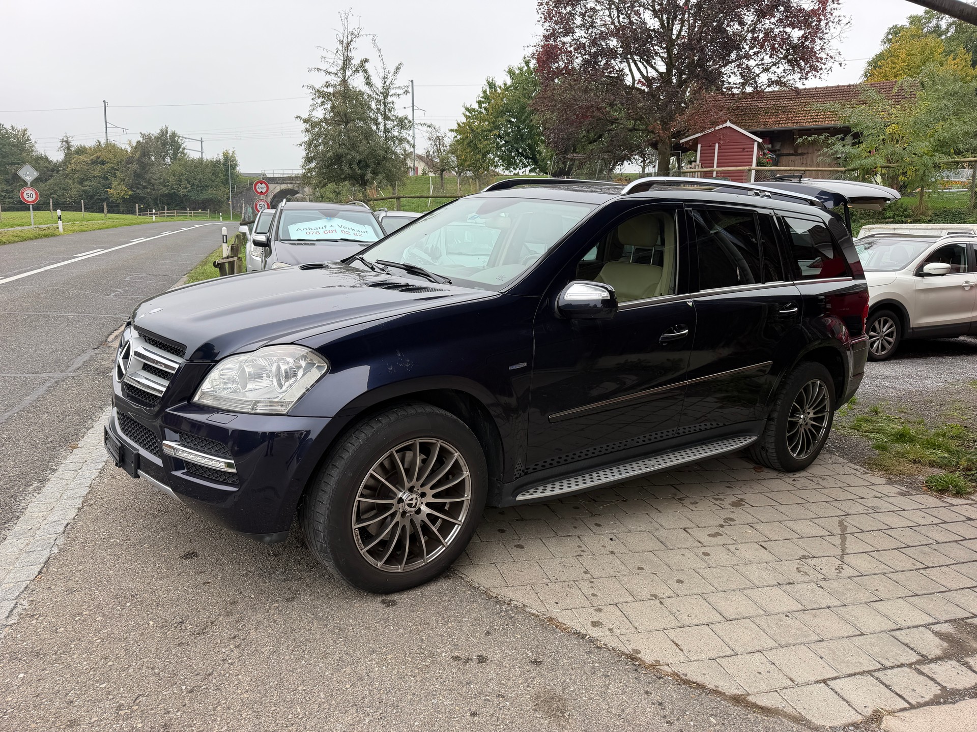 MERCEDES-BENZ GL 350 CDI BlueEfficiency 4Matic 7G-Tronic-image-13