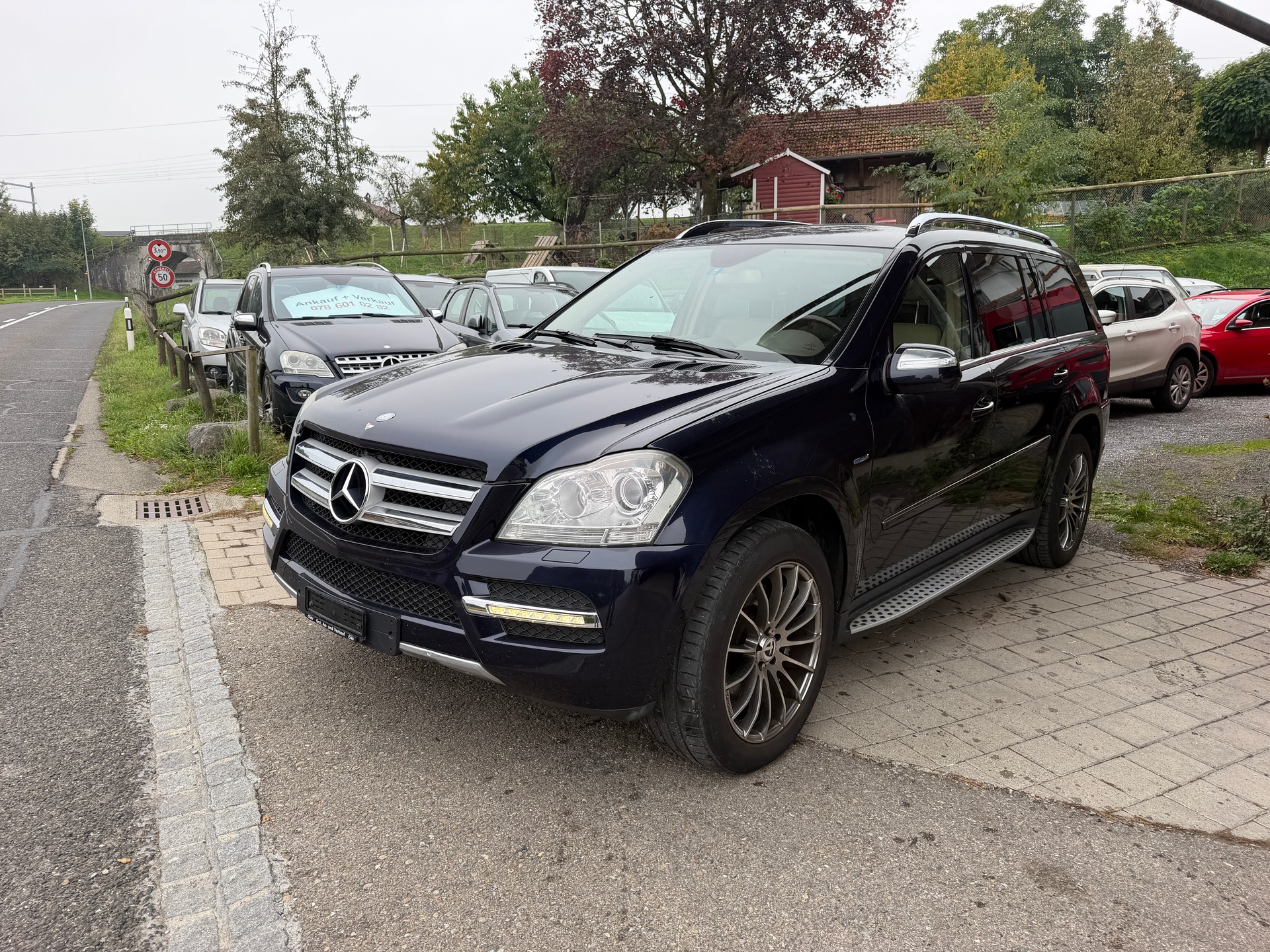 MERCEDES-BENZ GL 350 CDI BlueEfficiency 4Matic 7G-Tronic-image-2