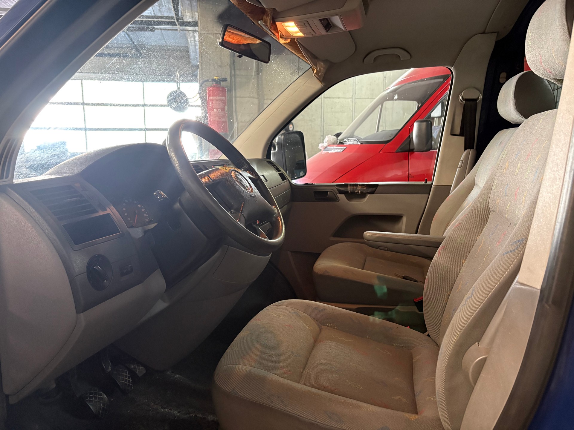 VW T5 2.5 TDI PD 4MOTION-image-4