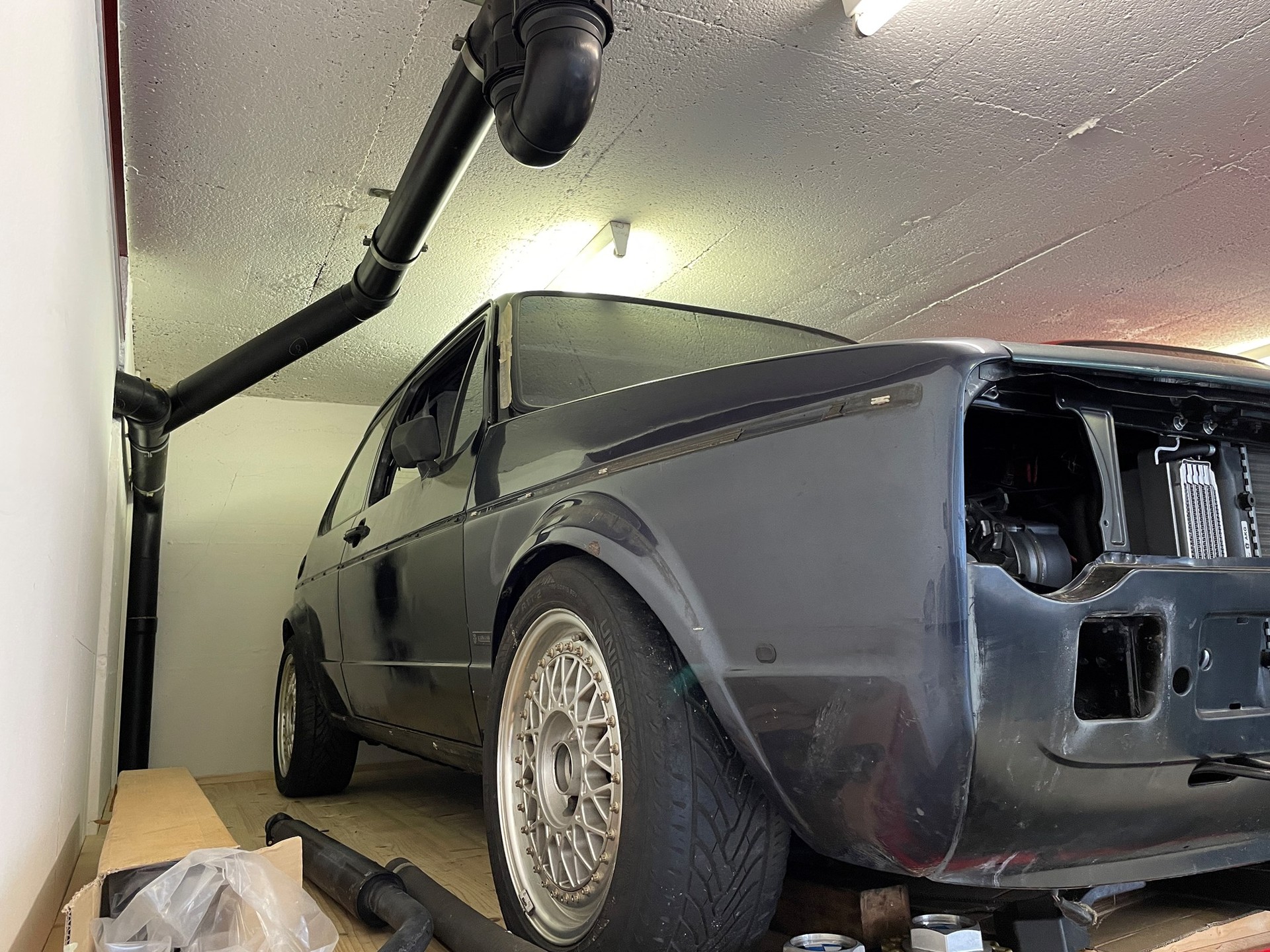 VW Golf 1600 GTI-image-1