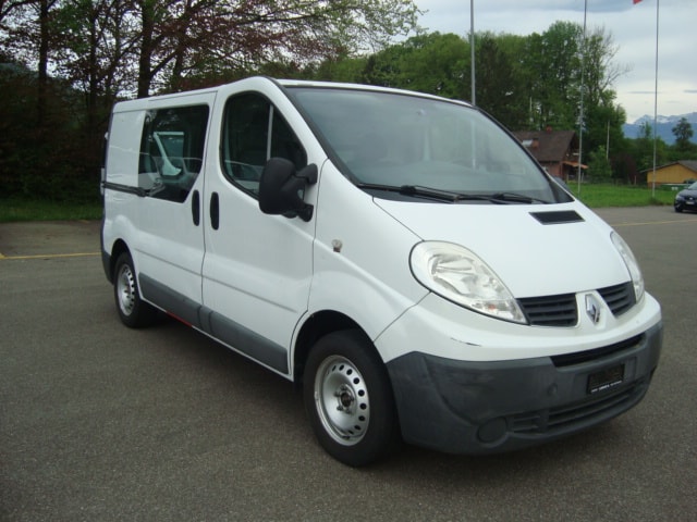 RENAULT Trafic 2.0 dCi 115 2.9t L1H1-image-1