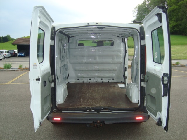 RENAULT Trafic 2.0 dCi 115 2.9t L1H1-image-4