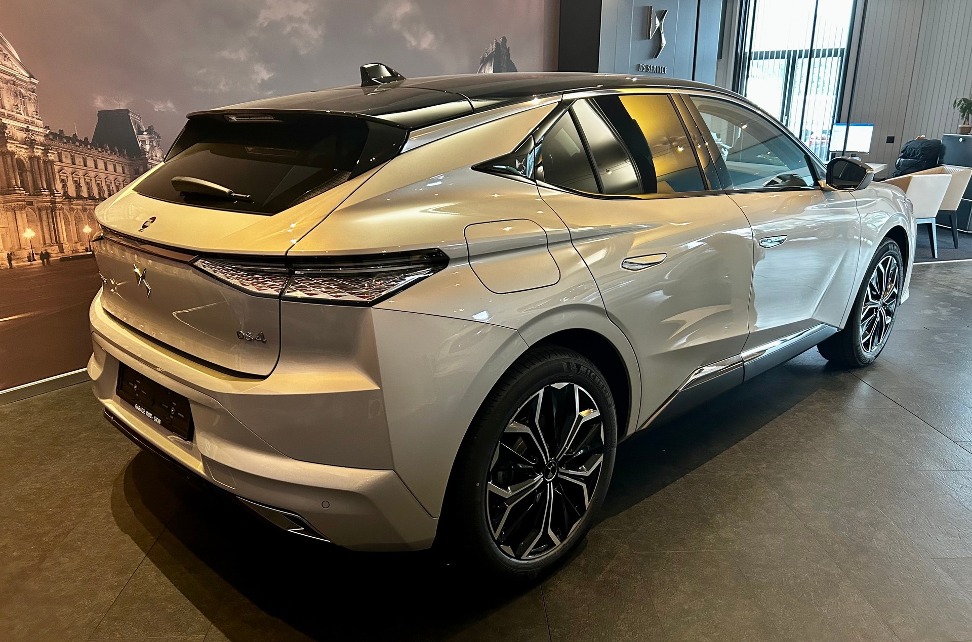 DS AUTOMOBILES DS 4 1.6 E-Tense Rivoli-image-2