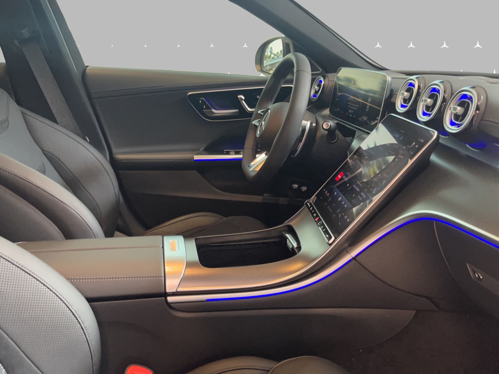 MERCEDES-BENZ C 63 S AMG E Performance 4 Matic-image-9