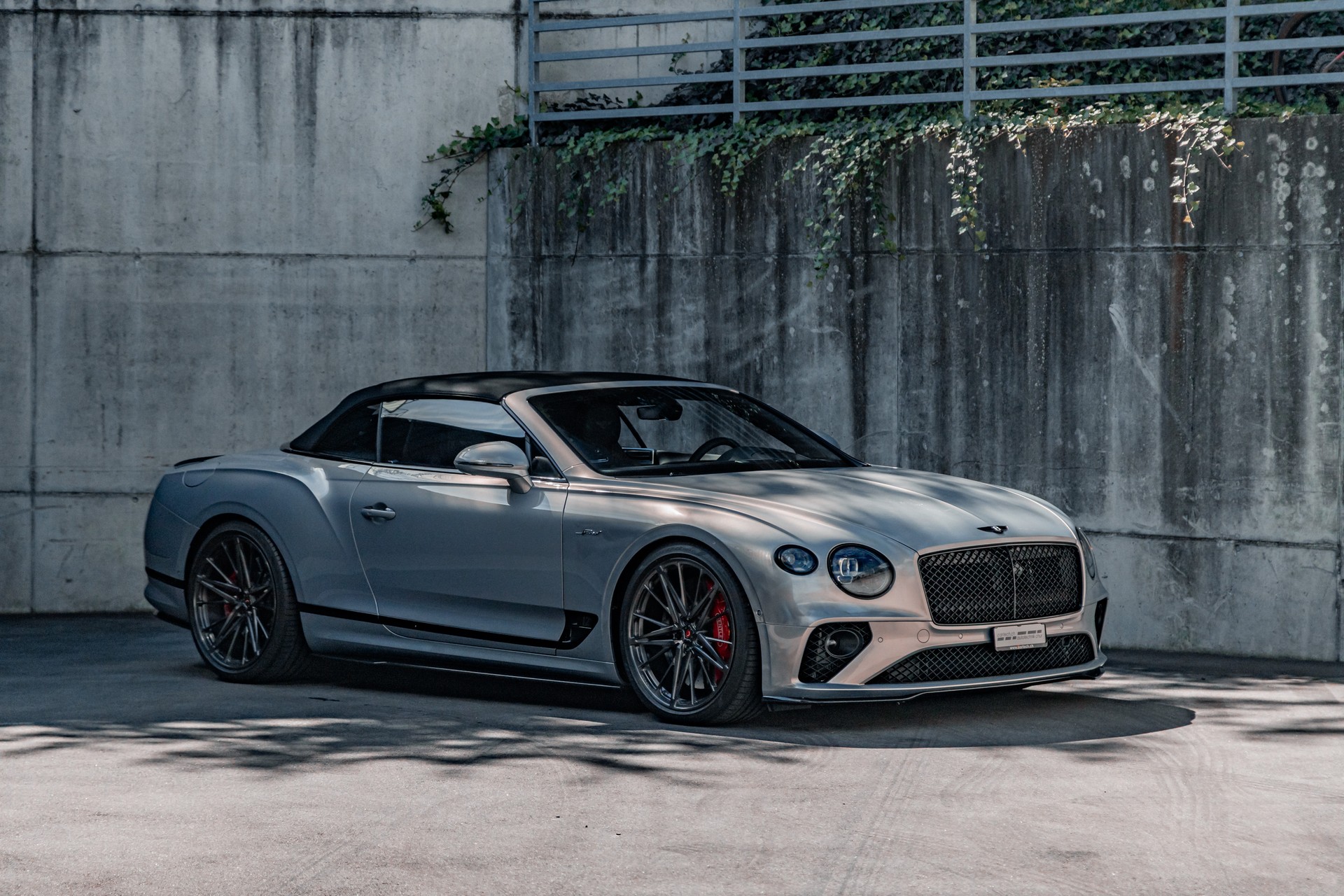 BENTLEY Continental GTC 6.0 W12 Speed-image-21