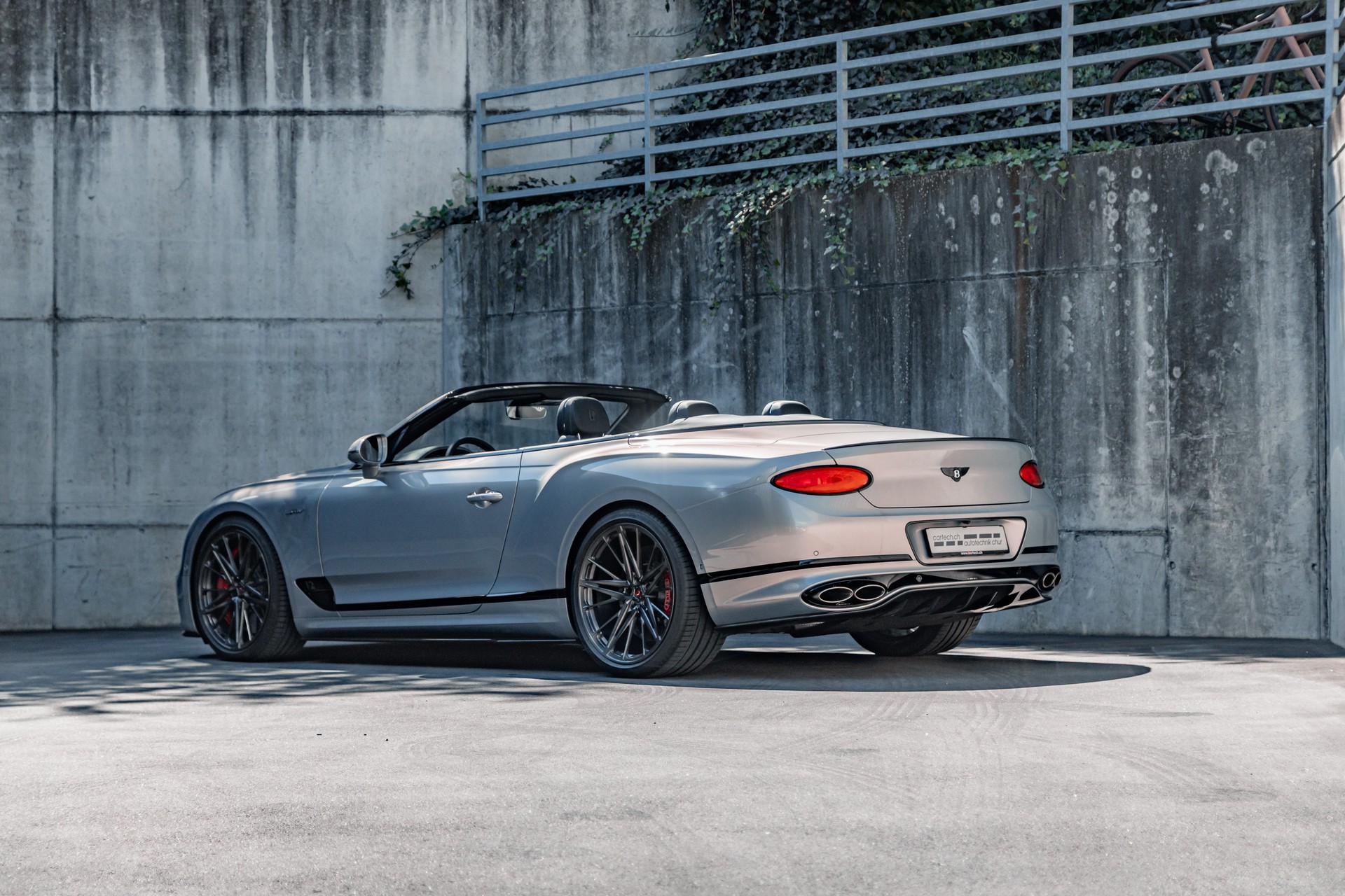 BENTLEY Continental GTC 6.0 W12 Speed-image-5